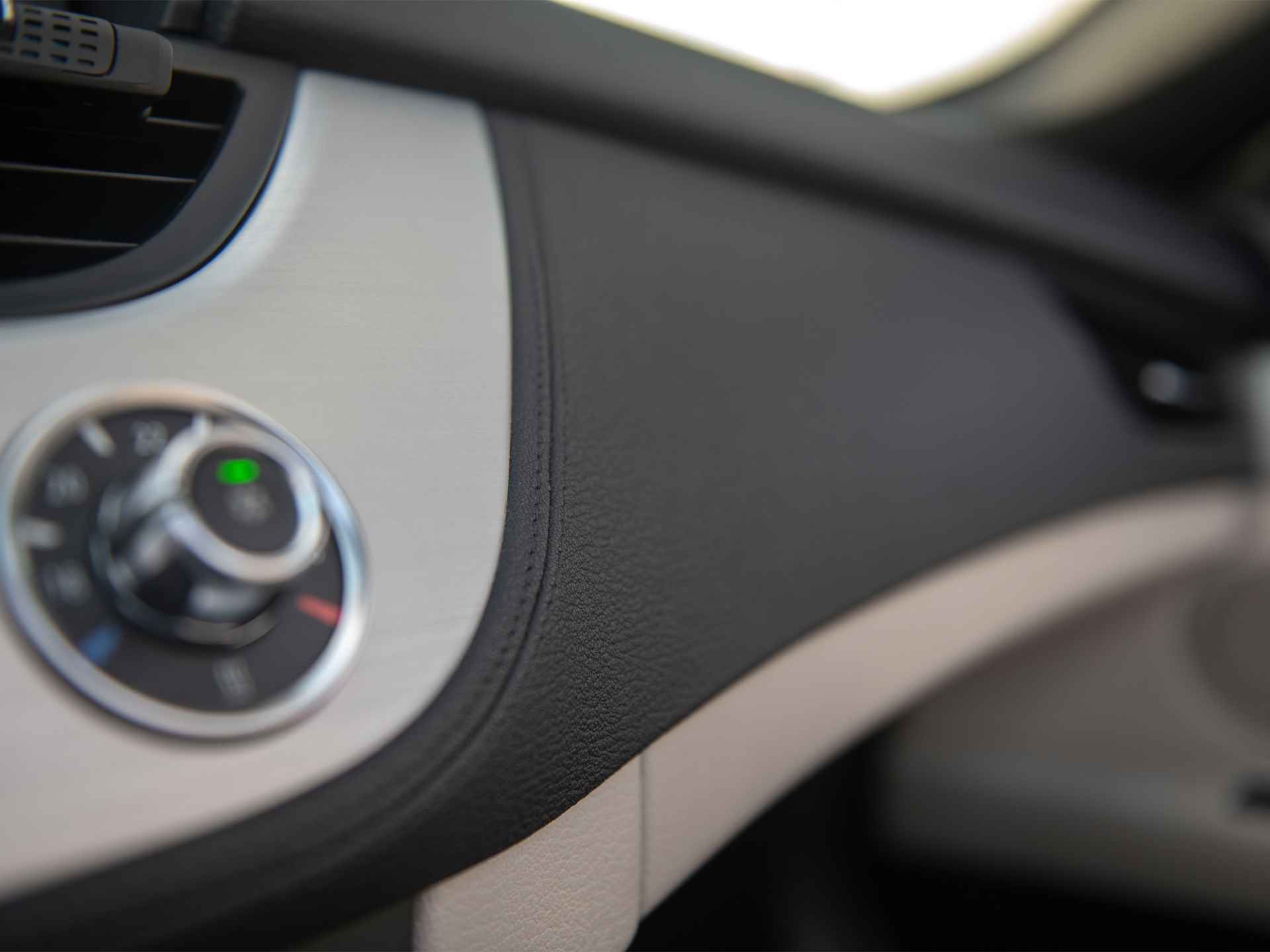 BMW Z4 Roadster sDrive23iA Executive | Apple Carplay | Navi Prof | Comfort Access | Leder | Sportstoelen | Memory Seat | Stoelverw. | Xenon + Grootlichtass. | 19" Lichtmetaal V-spaak 296 | Aut.dimm.spiegels bi+bui. | Schakelflippers - 44/63