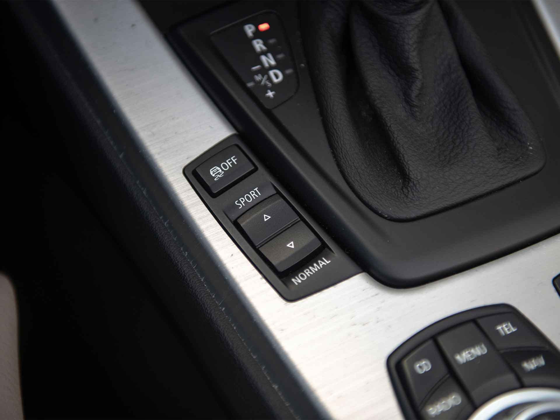 BMW Z4 Roadster sDrive23iA Executive | Apple Carplay | Navi Prof | Comfort Access | Leder | Sportstoelen | Memory Seat | Stoelverw. | Xenon + Grootlichtass. | 19" Lichtmetaal V-spaak 296 | Aut.dimm.spiegels bi+bui. | Schakelflippers - 61/63