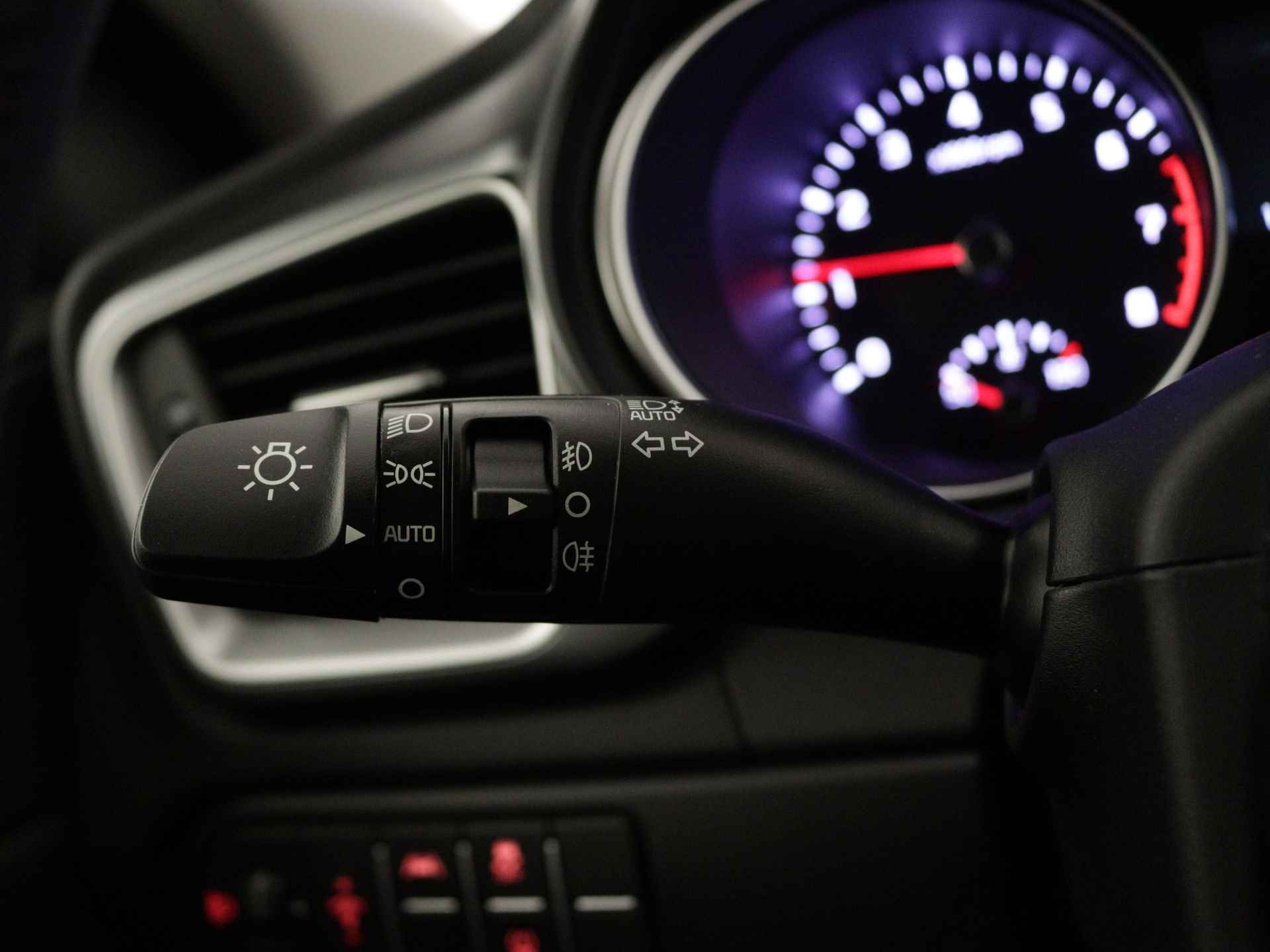 Kia Ceed Sportswagon 1.0 Turbo 120pk DynamicLine | Lichtmetalen velgen | Camera | Navigatie | Lane Assist | Apple Car Play | Inclusief KIA Garantie tot 29-02-2024! - 25/43