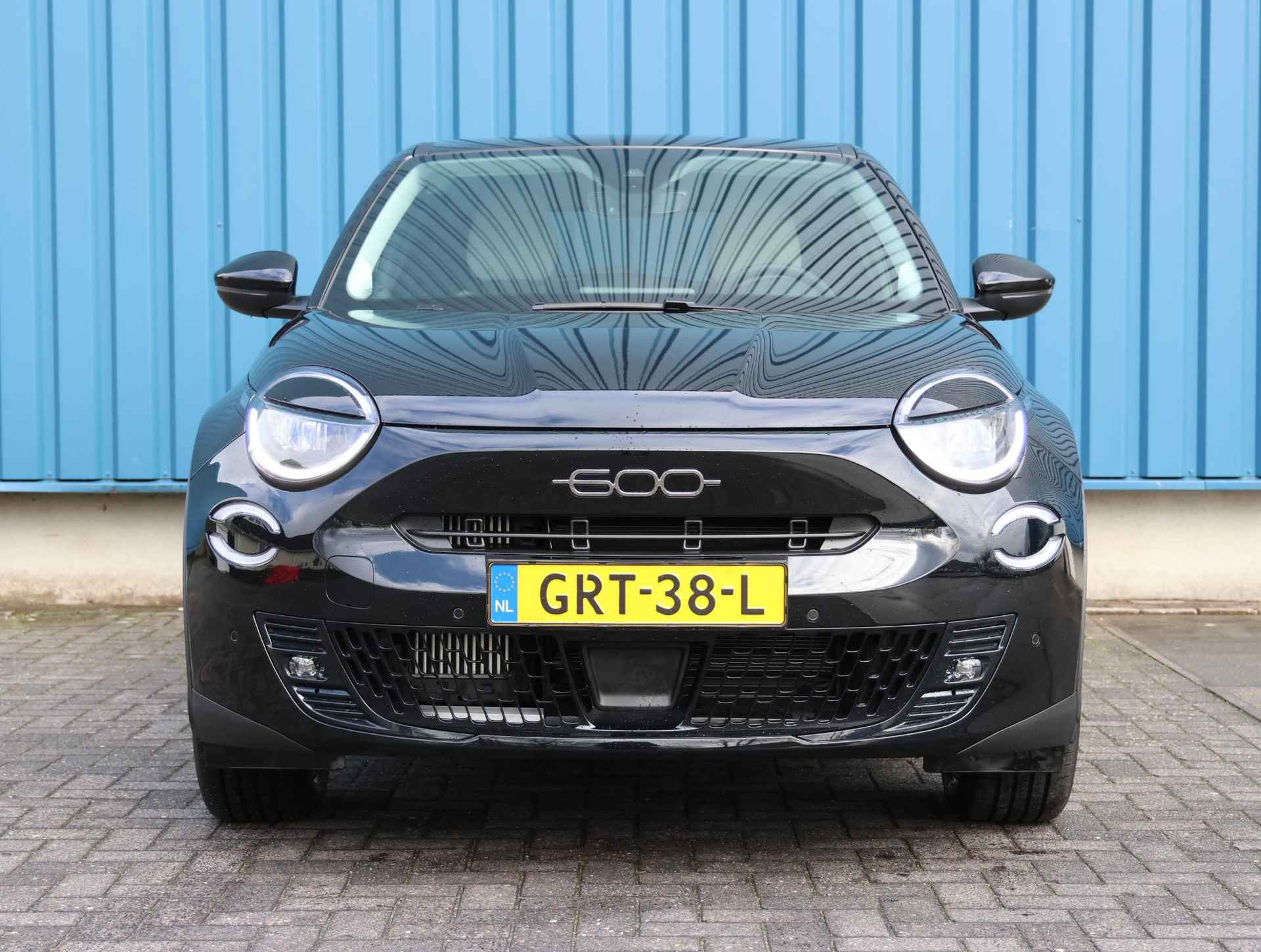 Fiat 600 1.2 Hybrid 100PK La Prima | Adaptieve cruise control | Stoelverwarming | Navigatie | Camera | Apple Carplay/ Android Auto | Climate control | Dodehoek waarschuwing | 360° parkeersensoren - 5/40