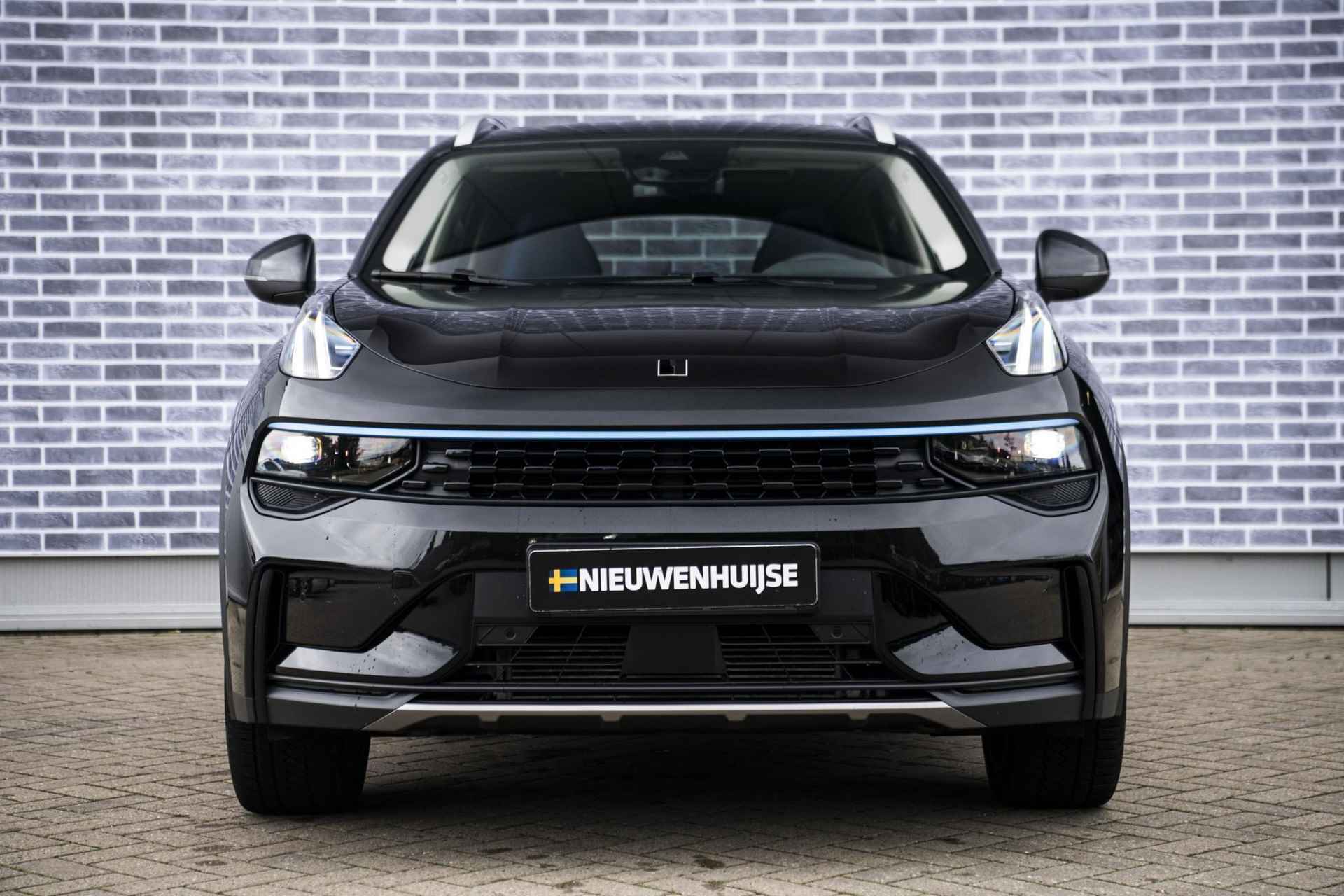 Lynk & Co 01 1.5 Plug-in Hybrid | Panoramadak | Adaptive cruise control | Camera | Navigatie | LED koplampen | Keyless | Apple Carplay / Android Auto | Dode hoek detectie | 20 inch velgen | - 10/34