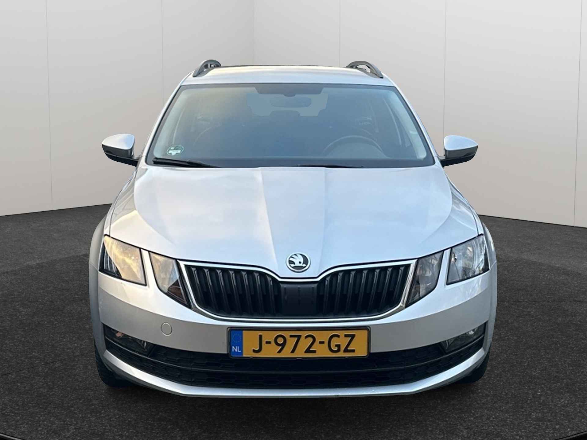 Skoda Octavia Combi 1.5 TSI Business Edition 150PK Automaat Navigatie Half Leder - 35/37