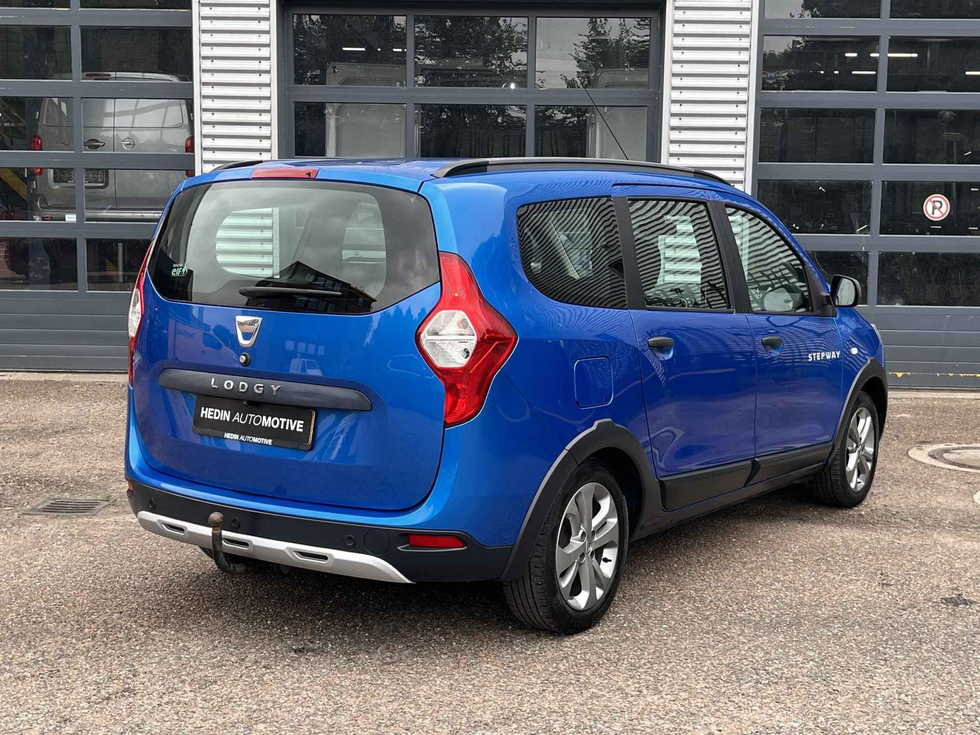 Dacia Lodgy 1.2 TCe 115 PK Stepway 5p. | Navigatie | Camera | Airco | Cruise control | Bluetooth | Trekhaak - 2/21