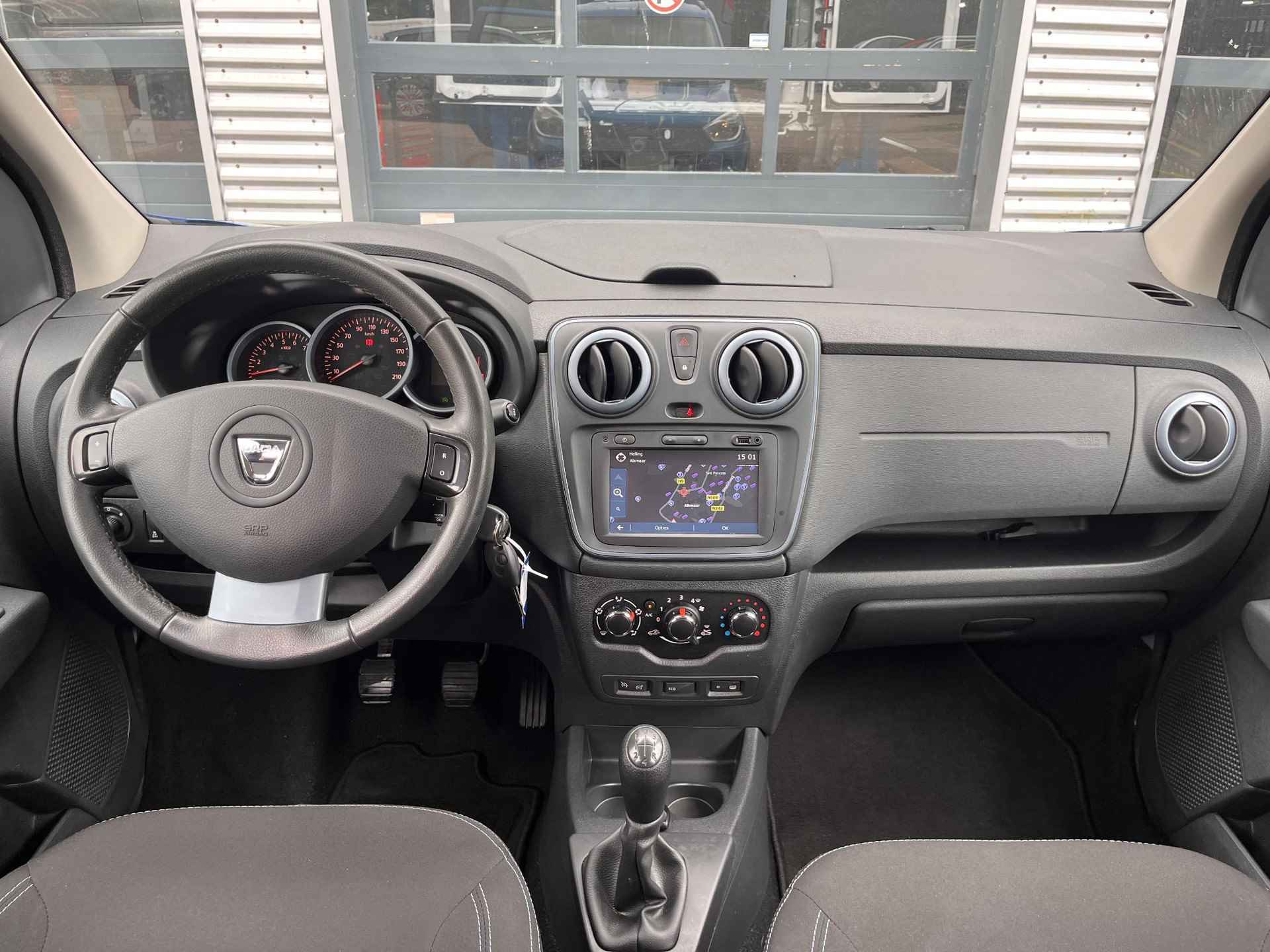 Dacia Lodgy 1.2 TCe 115 PK Stepway 5p. | Navigatie | Camera | Airco | Cruise control | Bluetooth | Trekhaak - 3/21