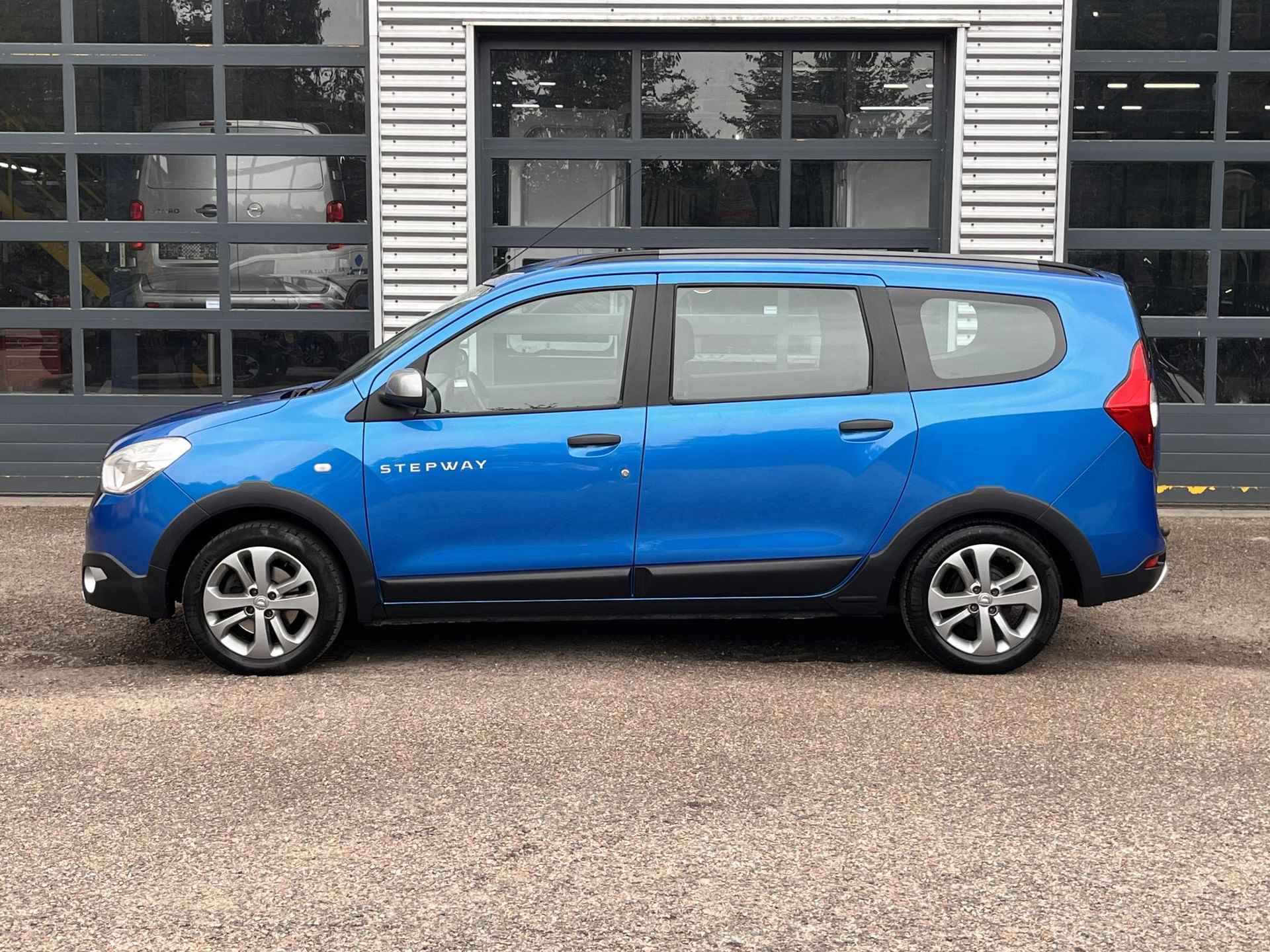 Dacia Lodgy 1.2 TCe 115 PK Stepway 5p. | Navigatie | Camera | Airco | Cruise control | Bluetooth | Trekhaak - 6/21