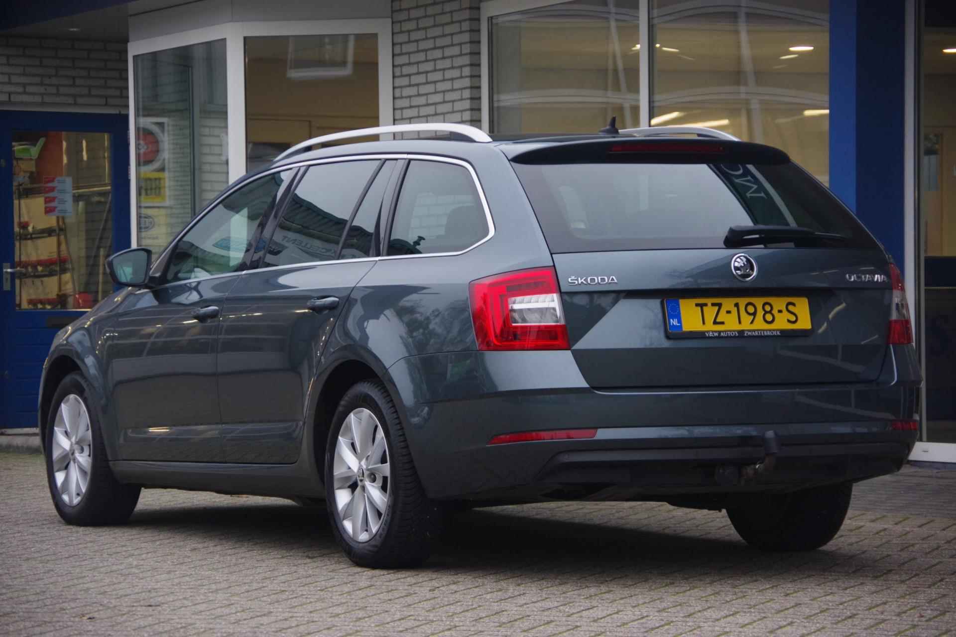 Skoda Octavia Combi 1.6 TDI Ambition Business Navigatie Trekhaak Stoelverwarming - 5/31