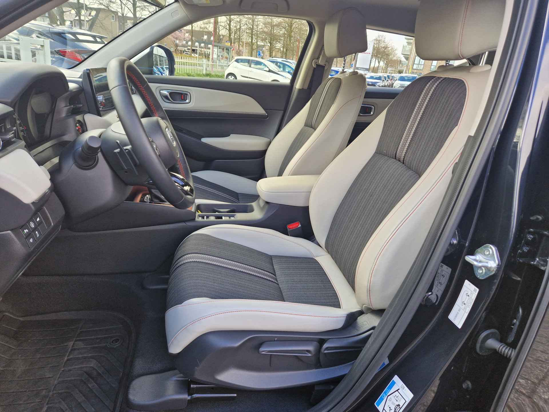Honda HR-V 1.5 e:HEV Advance Style Parkeersensoren V+A,  Elektrische achterklep, Privacy glass , All-in Rijklaarprijs - 6/33