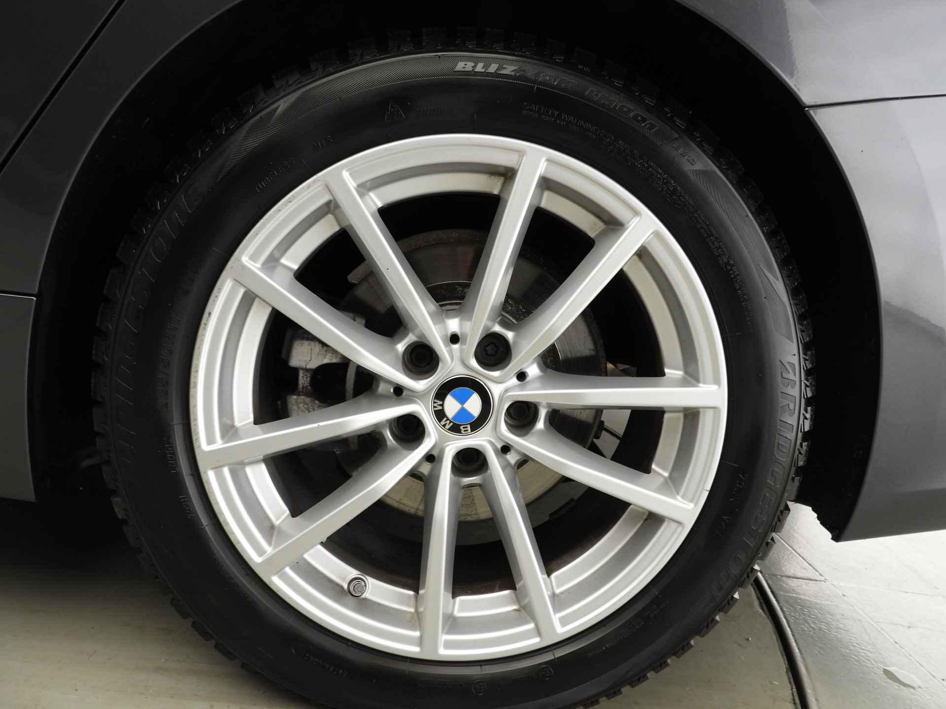 BMW 3 Serie Touring 320d LED / Leder / Navigatie / Sportstoelen / Chrome line / Stoelverwarming / DAB / Hifi speakers / Alu 17 inch - 39/39