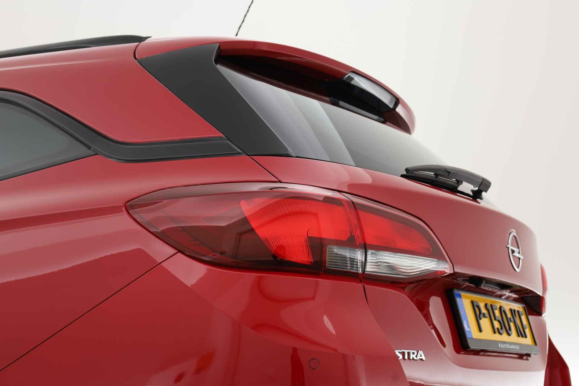 Opel Astra Sports Tourer 1.2 Design & Tech | Navi | Camera | Trekhaak | Dodehoek | Park Assist - 26/28