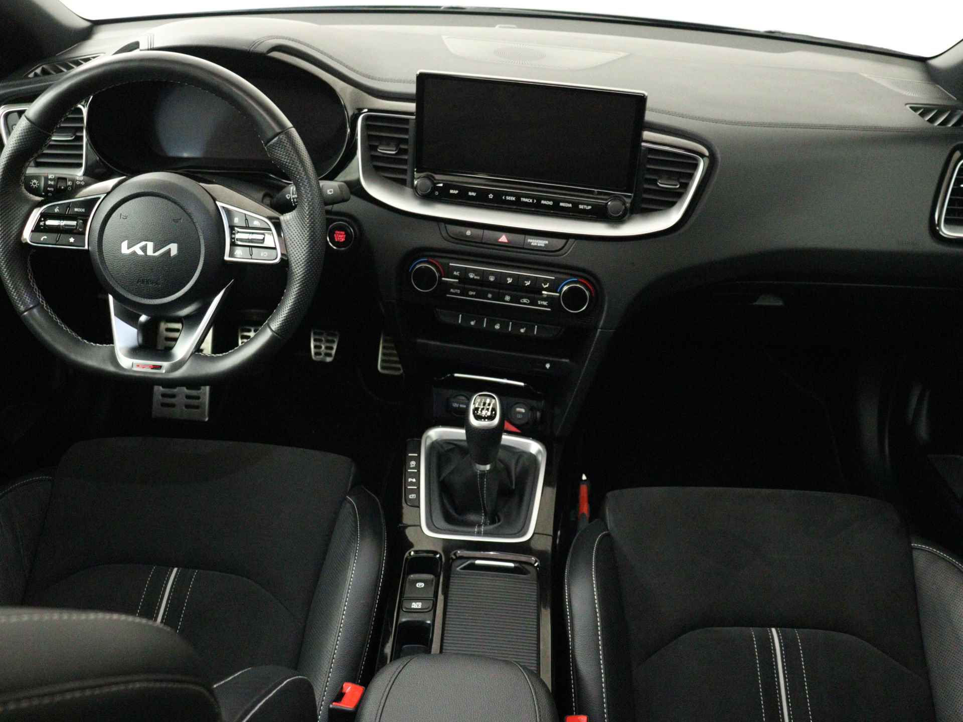 Kia Ceed Sportswagon 1.0 T-GDi 120pk GT-Line | Panoramadak | Adaptive Cruise control | Lane Assist | Dodehoek Sensor | Beschikbaar per 04-10-2024 - 6/39