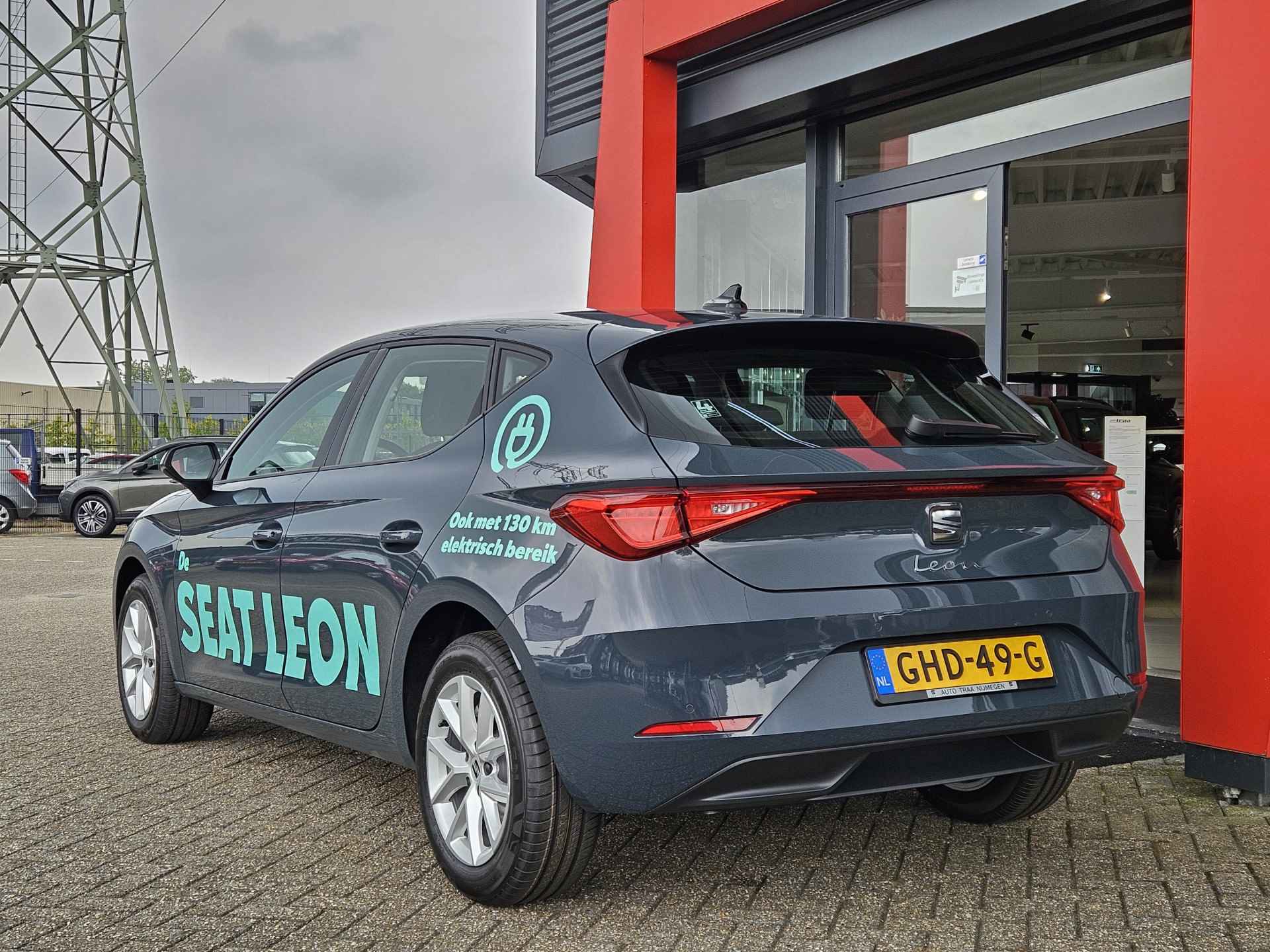 SEAT Leon 1.5 TSI Style / Parkeersensoren voor en achter / NIEUW 2025 MODEL / - 3/23