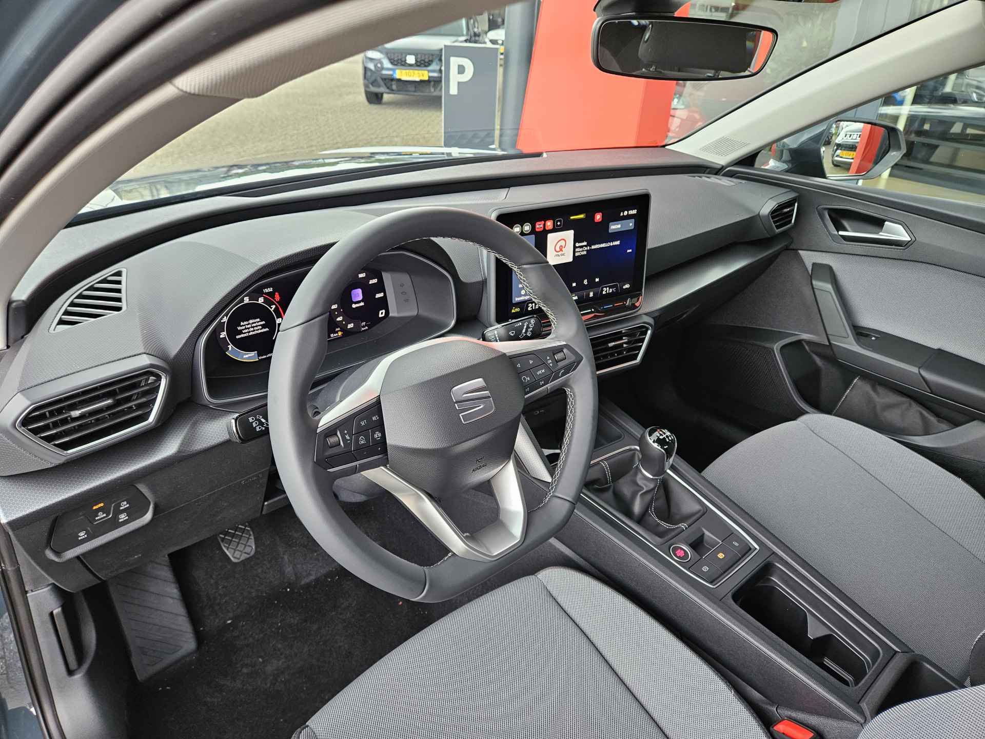 SEAT Leon 1.5 TSI Style / Parkeersensoren voor en achter / NIEUW 2025 MODEL / - 5/23