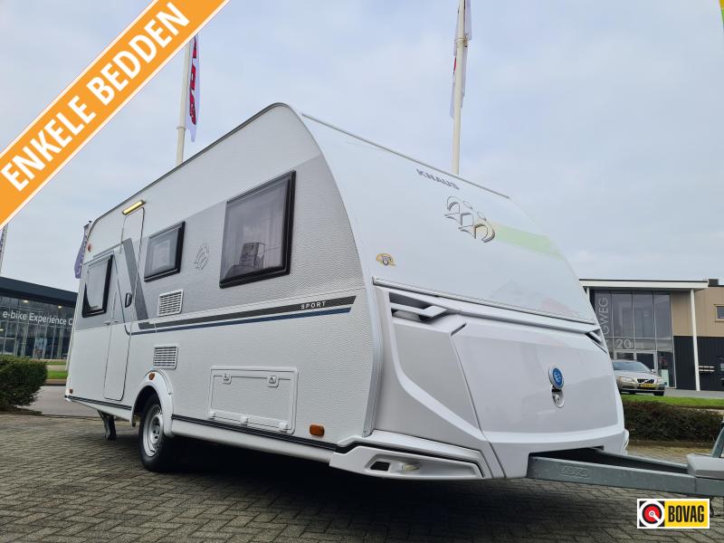 Knaus Sport 460 EU enkele bedden!