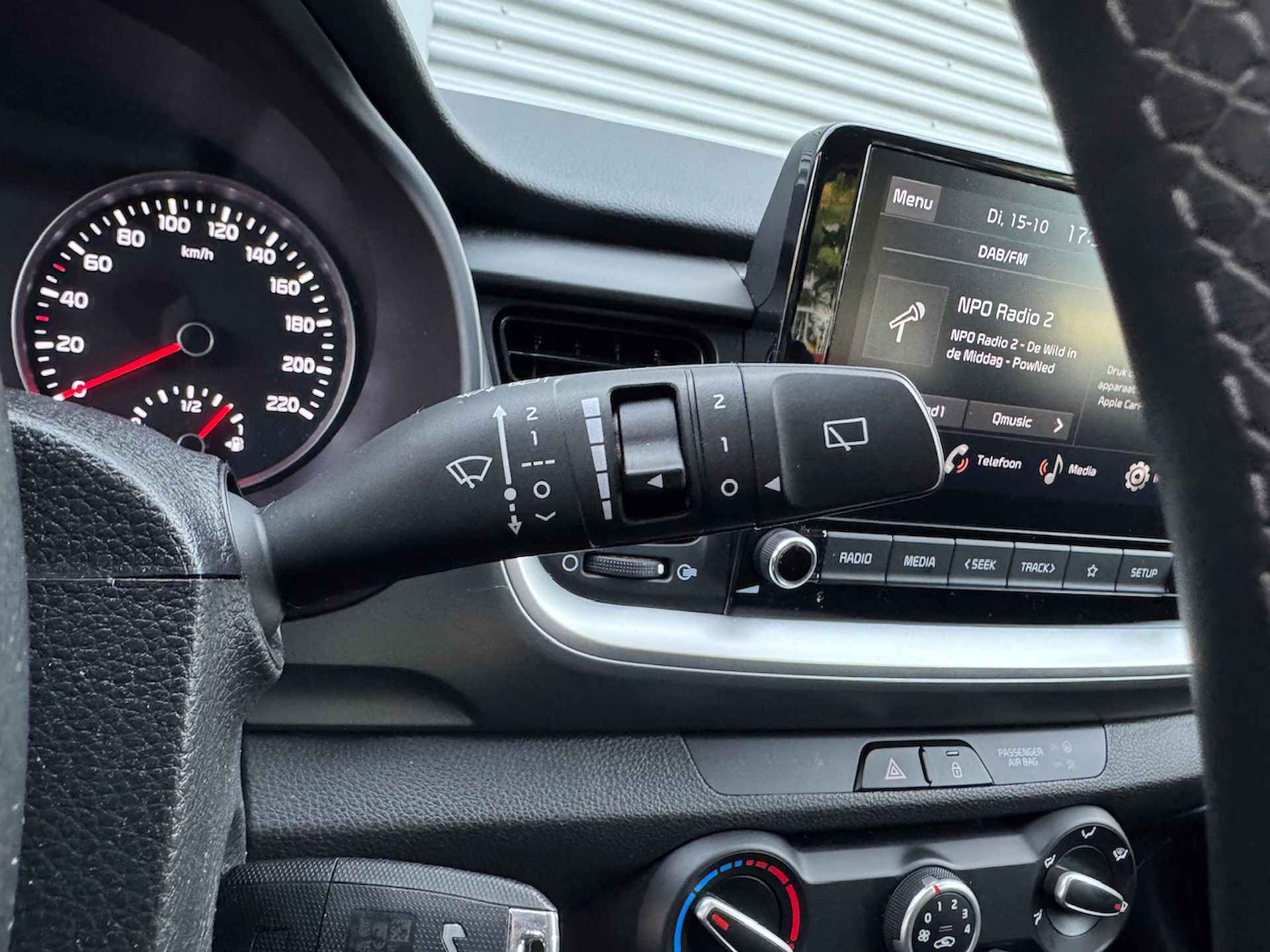 KIA Stonic 1.0 T-GDi MHEV 100pk DynamicLine | Apple Carplay / Android Auto | Camera | Airco | - 17/38