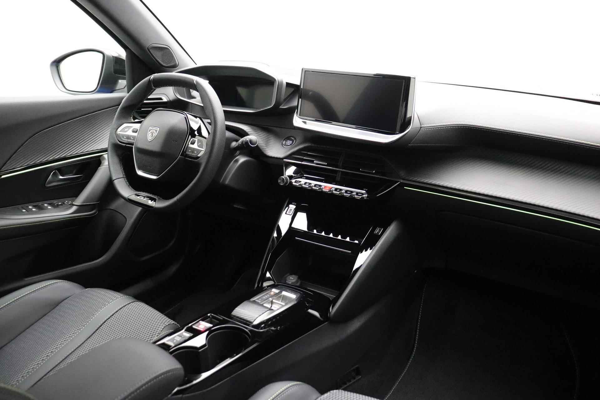 Peugeot e-2008 EV GT 54 kWh | Facelift| Achteruitrijcamera | Adaptive Cruis control | Dode hoek detectie | Navigatie | - 3/36