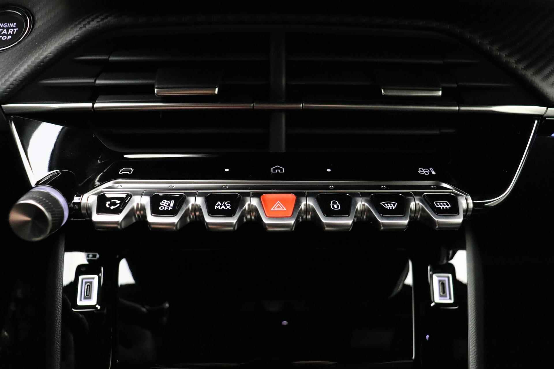 Peugeot e-2008 EV GT 54 kWh | Facelift| Achteruitrijcamera | Adaptive Cruis control | Dode hoek detectie | Navigatie | - 20/36