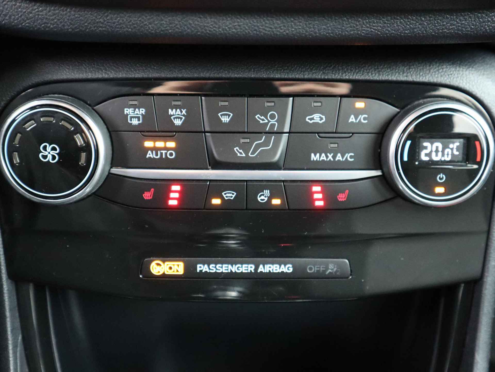 Ford Puma 1.0 EcoBoost Hybrid Titanium X 155PK | Adaptieve Cruise Control | BLIS | Camera | Winter Pack | Climate Control | B&O | Privacy Glass | Parkeersensoren - 29/50