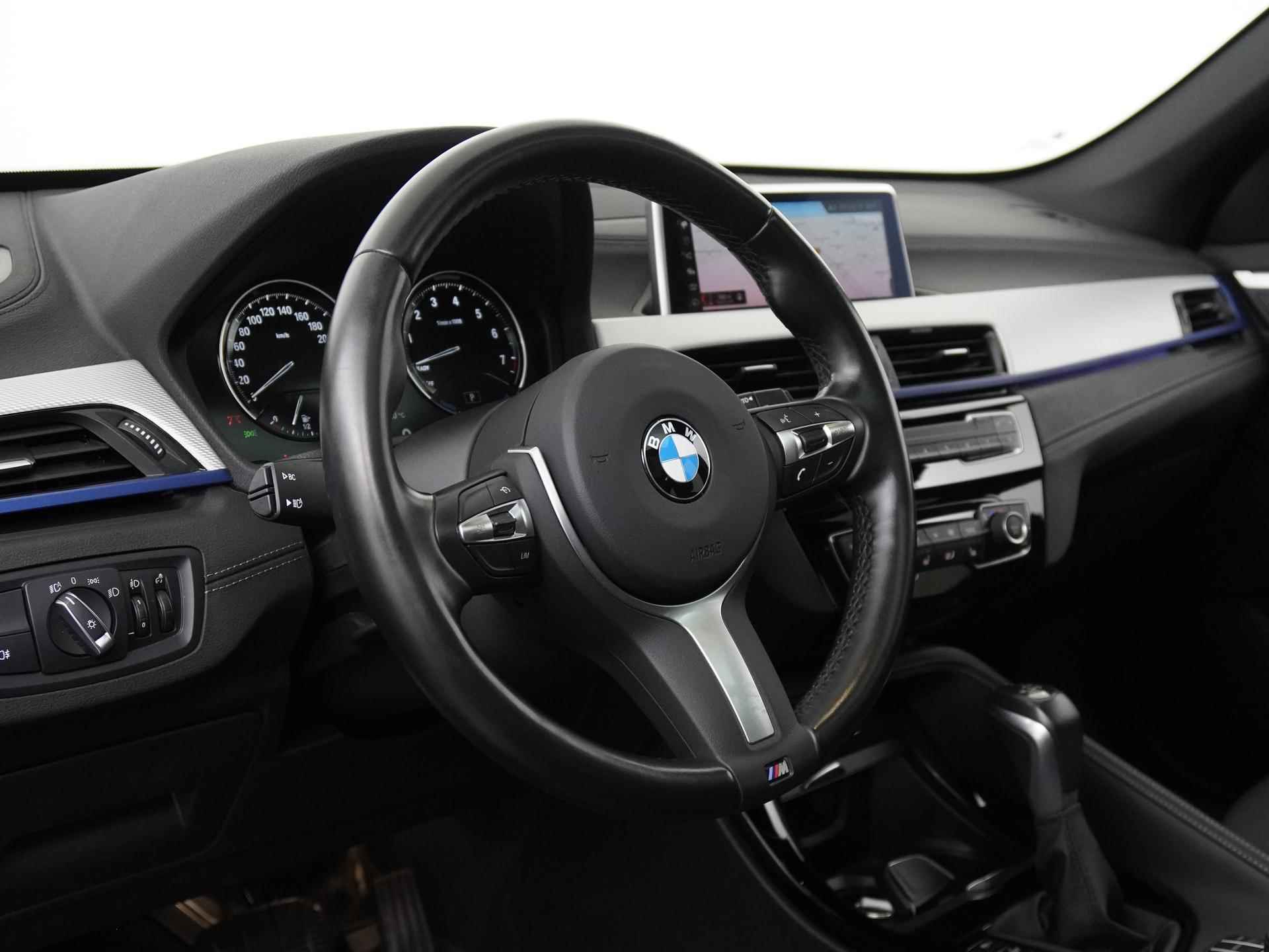 BMW X1 xDrive25e M Sport Shadow | Panoramadak | Mem stoel | Camera | Trekhaak | Zondag open! - 36/43