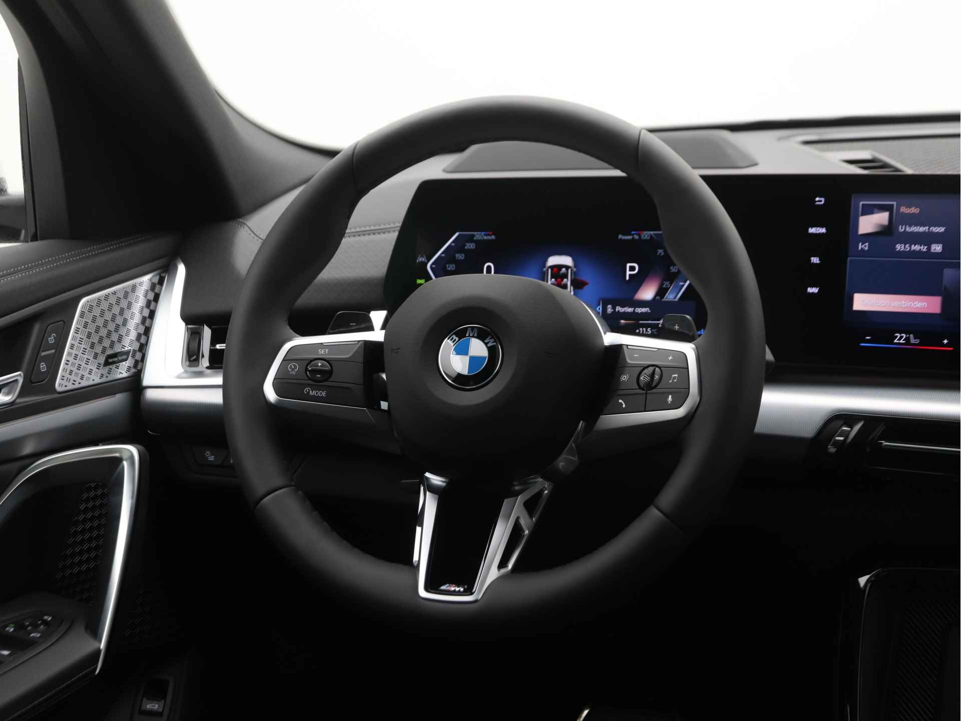 BMW X2 sDrive20i Launch Edition - 18/25