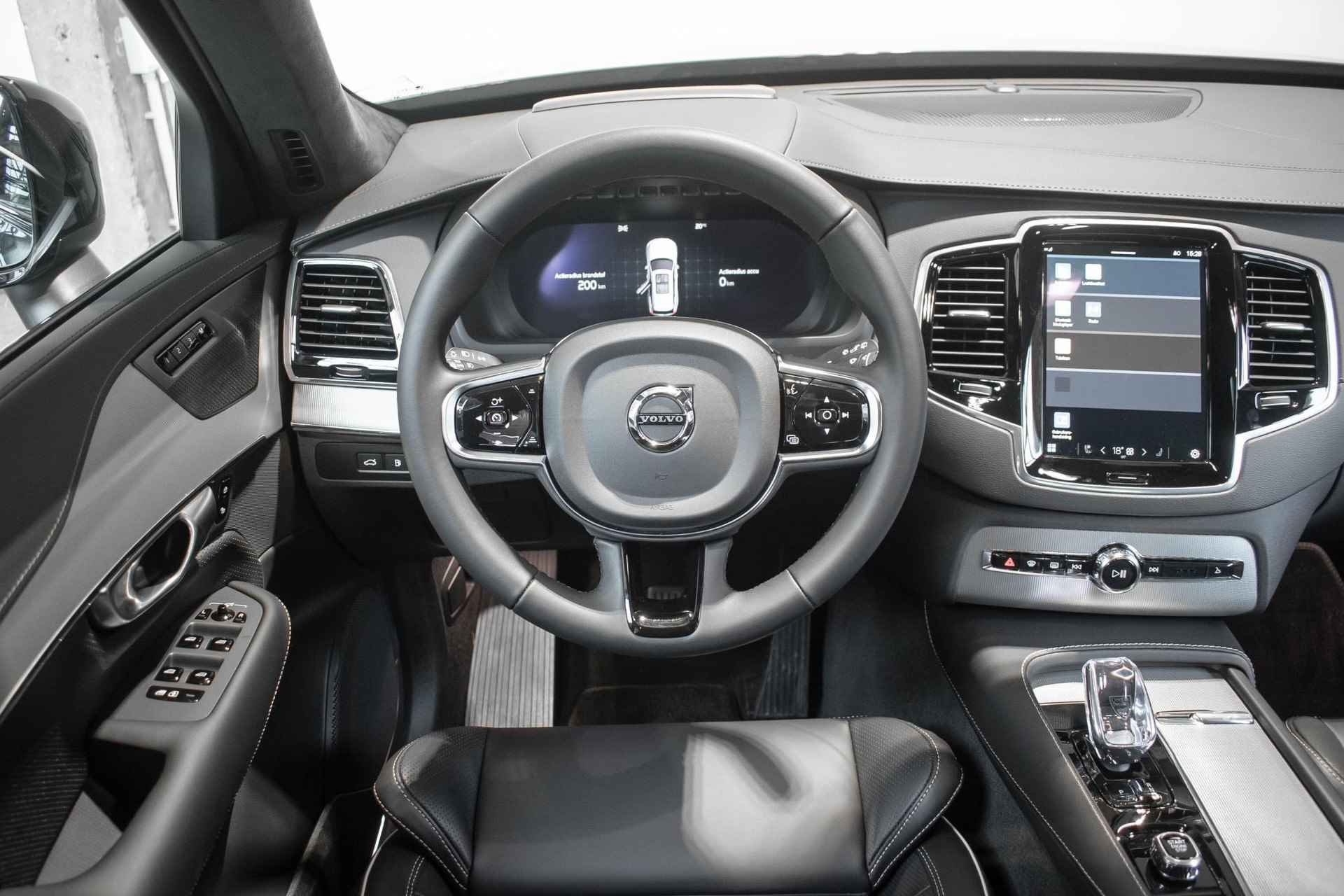 Volvo XC90 T8 Recharge AWD Ultimate Dark | Nieuwe Auto | Direct leverbaar | Luchtvering | Harman Kardon premium audio | 22'' Lichtmetalen velgen | Getint glas | Nappa lederen bekleding | Google infotainment - 18/41