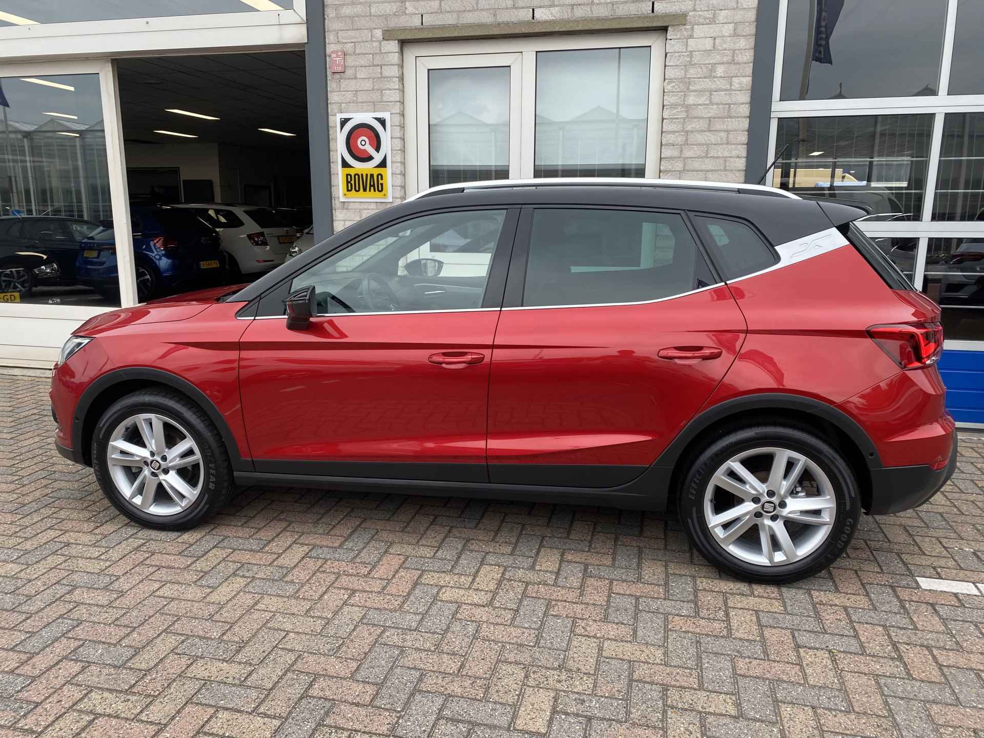 SEAT Arona 1.0 TSI FR / AUTOMAAT/ CAMERA/ PARK. SENSOREN/ DODE HOEK/ STOEL VERWARM./ KEYLESS/ ADAPT. CRUISE/ NAVI/ CLIMA/ DAB/ - 3/43