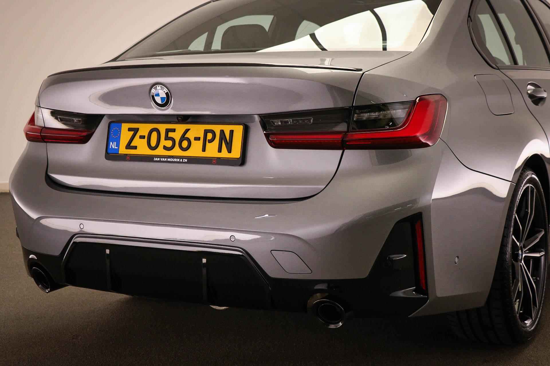 BMW 3-serie 320i | INNOVATION / M SPORT / M SPORT PRO / COMFORT / TREKHAAK- PACK | CARBON | HARMAN KARDON - 23/58