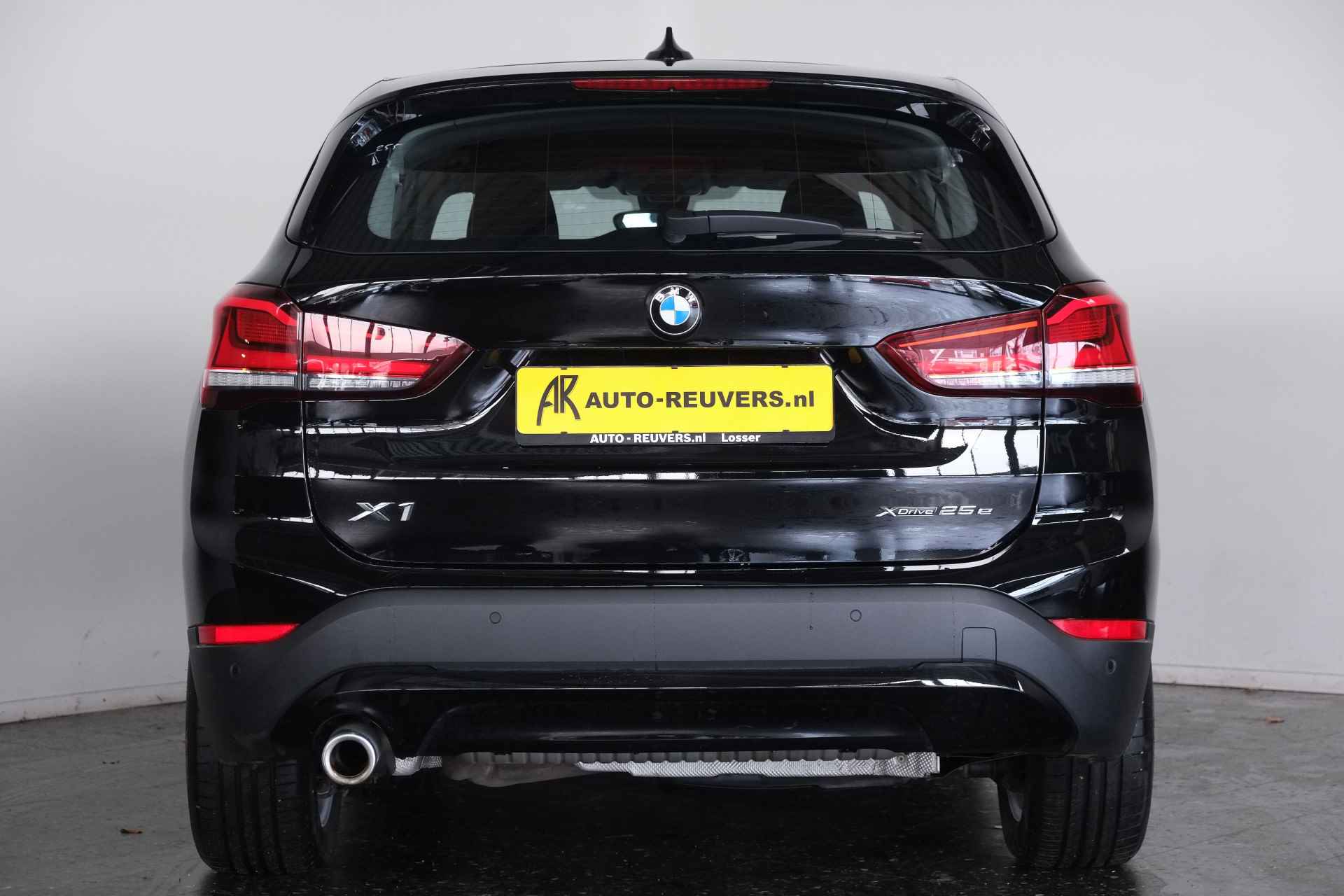 BMW X1 xDrive25e / LED / Navi / DAB / Cruisecontrol - 9/31