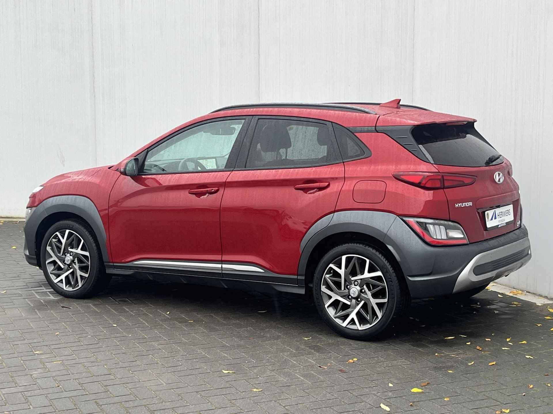 Hyundai Kona 1.6 GDI HEV Fashion / Navigatie / Achteruitrijcamera / 18" Premium lichtmetalen velgen / Head-up display / Digitaal tellerinstrument / Keyless - 23/51