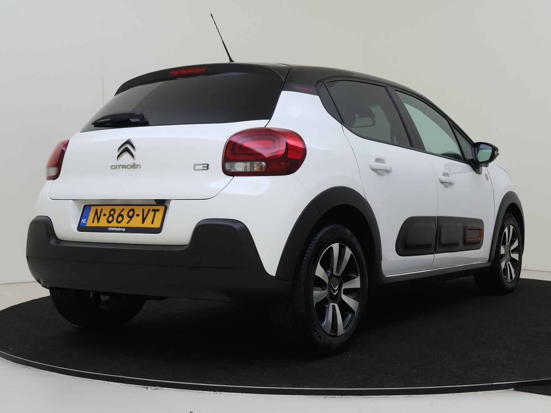 Citroën C3 1.2 PureTech C-Series | Parkeerhulp | Apple Carplay | Navigatie | Airco | Ypenburg - 11/40