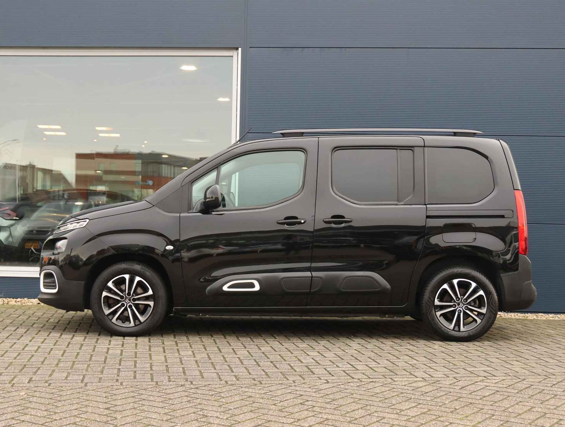 Citroen Berlingo 110pk P.T. Shine | Achteruitrijcamera | Climate Control | AppleCarPlay/Android Auto | 16" LMV - 3/42