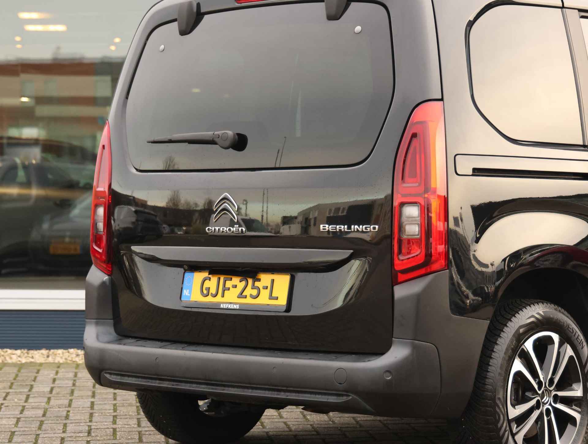 Citroen Berlingo 110pk P.T. Shine | Achteruitrijcamera | Climate Control | AppleCarPlay/Android Auto | 16" LMV - 8/42