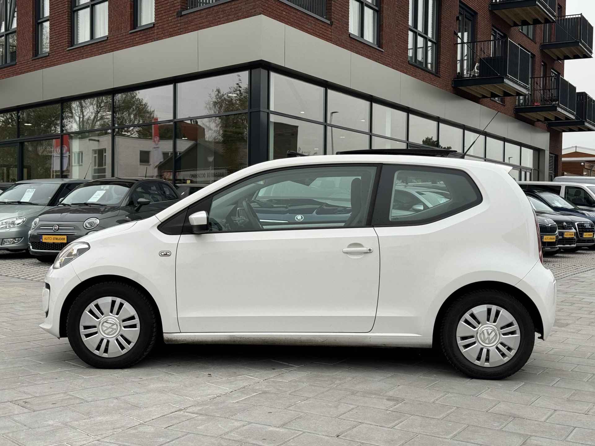 Volkswagen Up! 1.0 move up! BlueMotion | Panoramadak | 100% dealeronderhouden | 4-Seizoensbanden | 81.577km! - 5/23