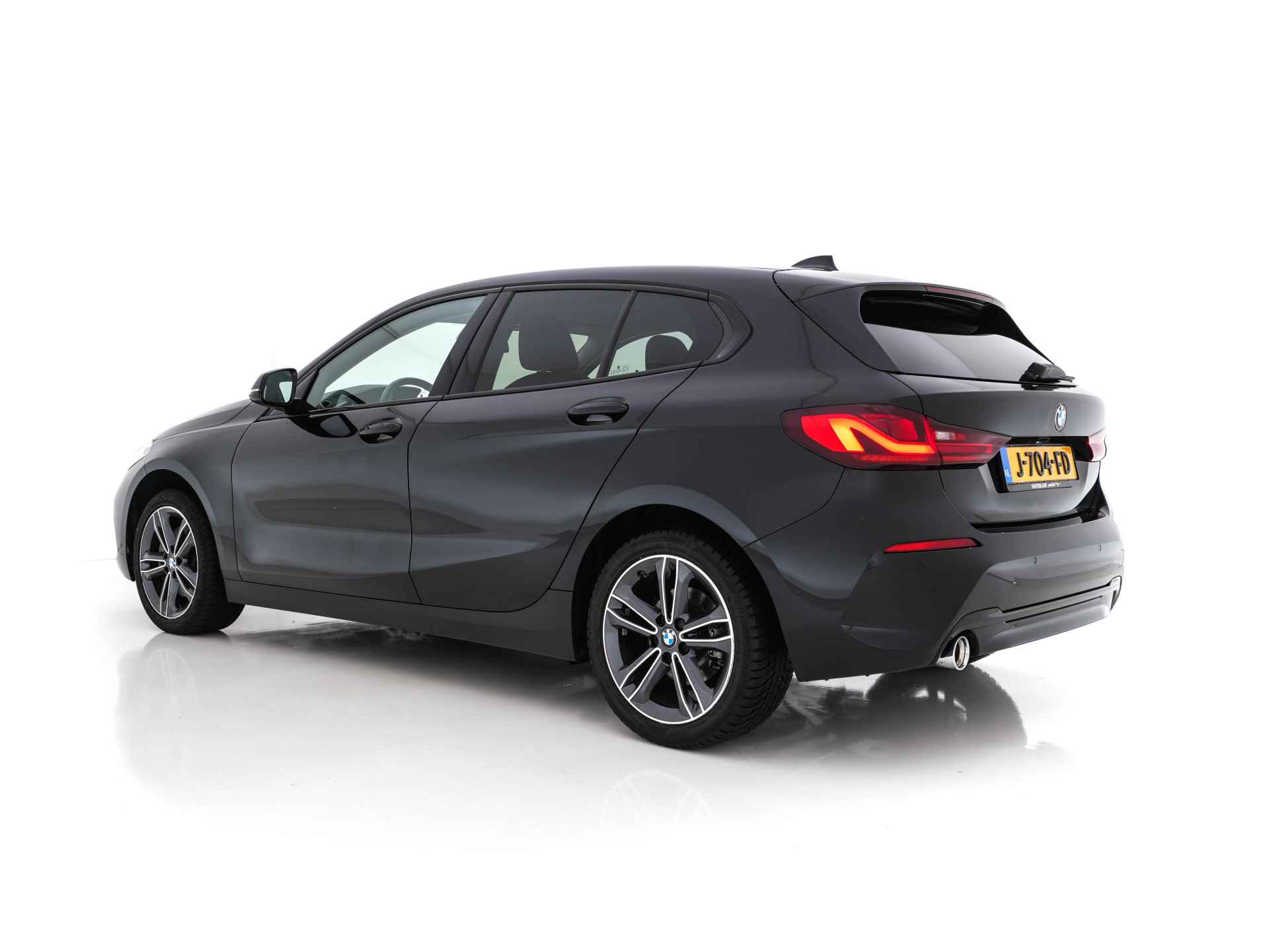 BMW 1-serie 116d Executive Edition Sport-Line *VIRTUAL-COCKPIT | FULL-LED | NAVI-FULLMAP | LEDER-MICROFIBRE | AMBIENT-LIGHT | ECC | PDC | APP-CONNECT | CRUISE | SPORT-SEATS | 17"ALU* - 4/34