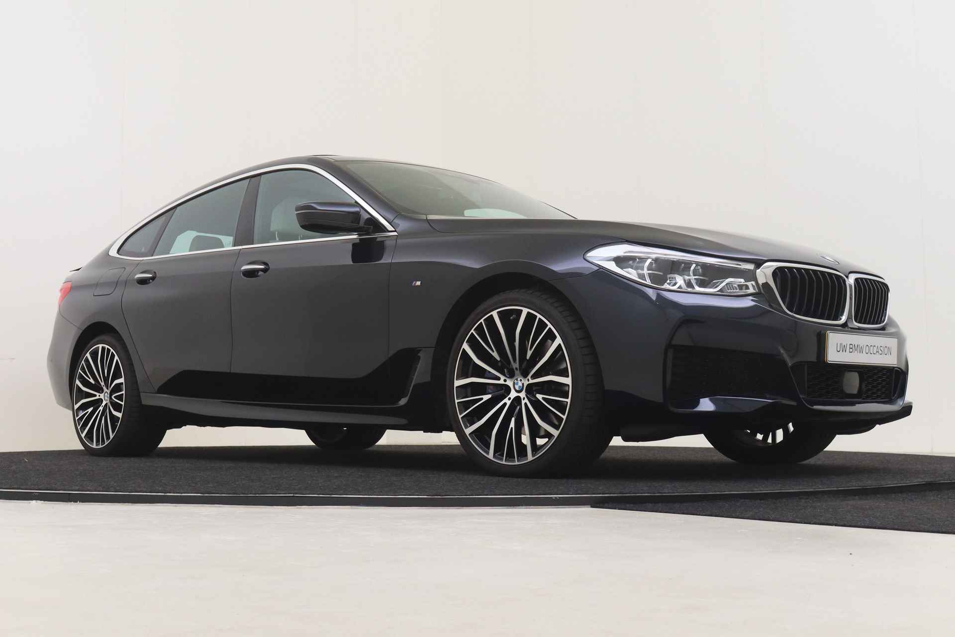 BMW 6 Serie Gran Turismo 640i High Executive M Sport Automaat / Panoramadak / Soft Close / Adaptieve LED / Parking Assistant Plus / Stoelventilatie / Active Steering / Head-Up / Comfort Access - 10/71