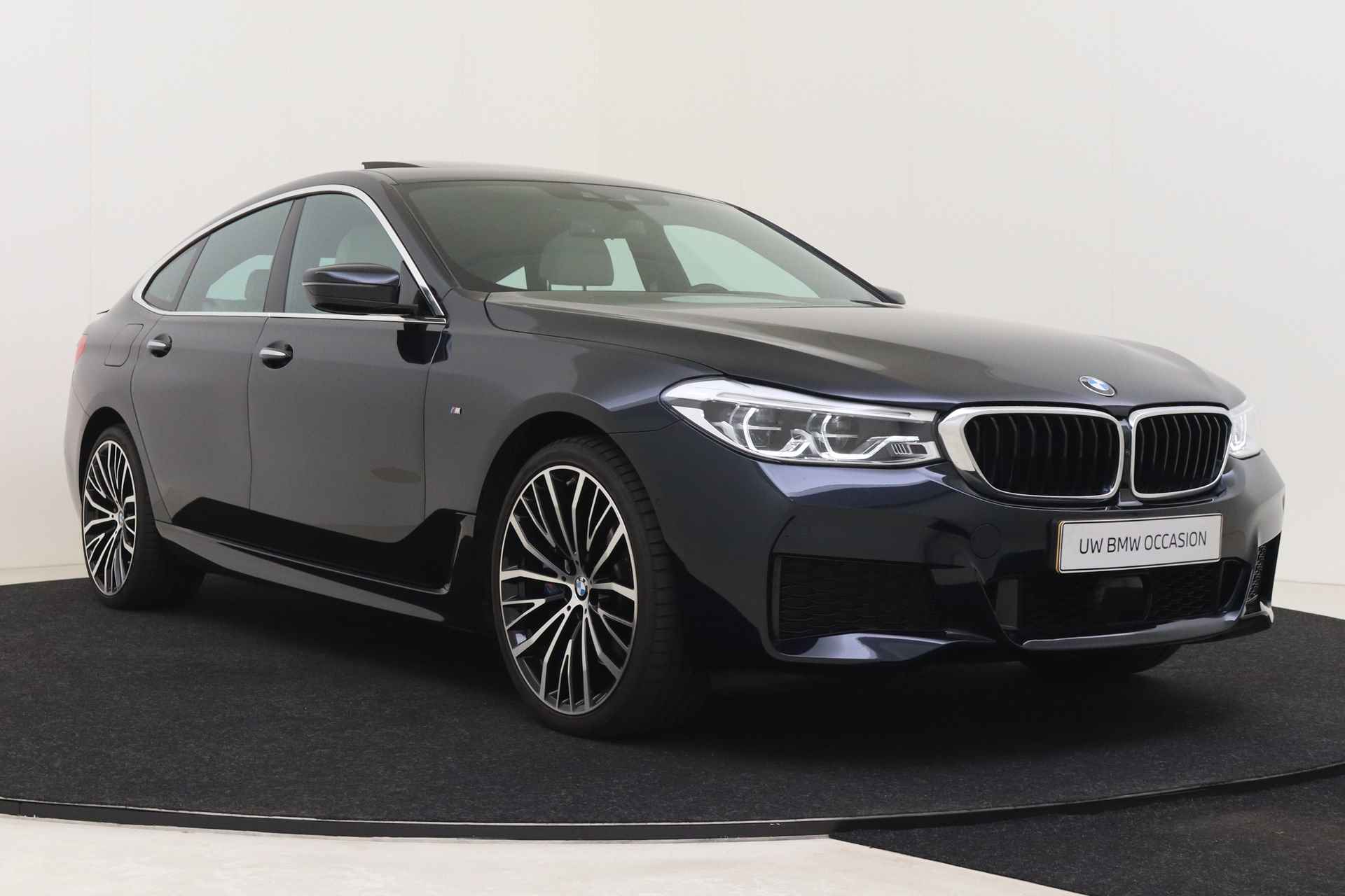 BMW 6 Serie Gran Turismo 640i High Executive M Sport Automaat / Panoramadak / Soft Close / Adaptieve LED / Parking Assistant Plus / Stoelventilatie / Active Steering / Head-Up / Comfort Access - 13/71