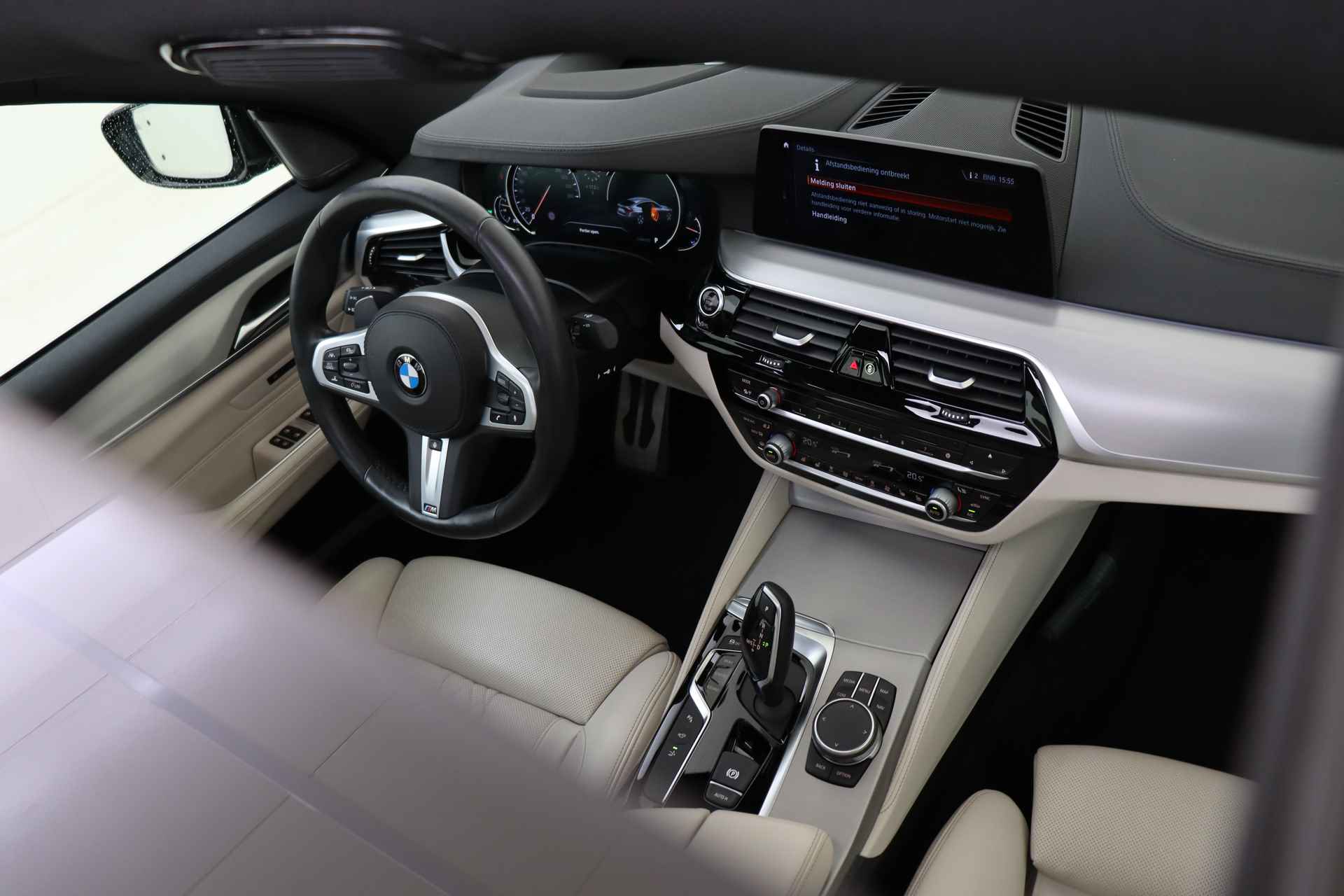 BMW 6 Serie Gran Turismo 640i High Executive M Sport Automaat / Panoramadak / Soft Close / Adaptieve LED / Parking Assistant Plus / Stoelventilatie / Active Steering / Head-Up / Comfort Access - 53/71