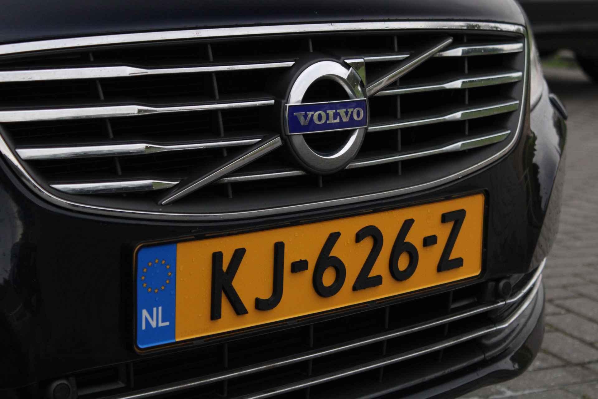 Volvo V70 T4 Polar+ | Luxury Line | Inscription Line | Schuifdak | Softleder | Nivomat | Bi-Xenon | Standkachel | Afn. Trekhaak - 8/22