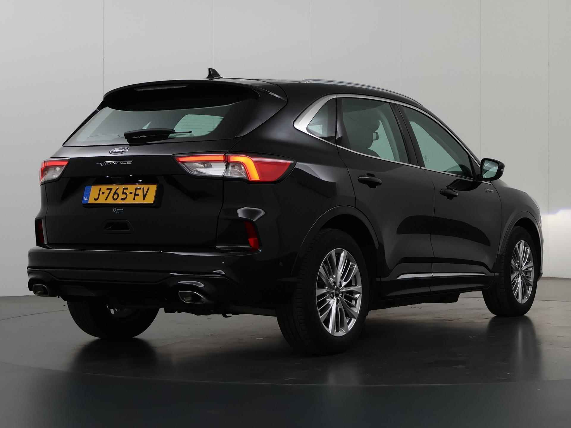 Ford Kuga 2.5 PHEV Vignale Automaat | Parkeercamera | Navigatie | Cruise Control Adaptief | Winterpakket | Elektr. Achterklep | - 3/40