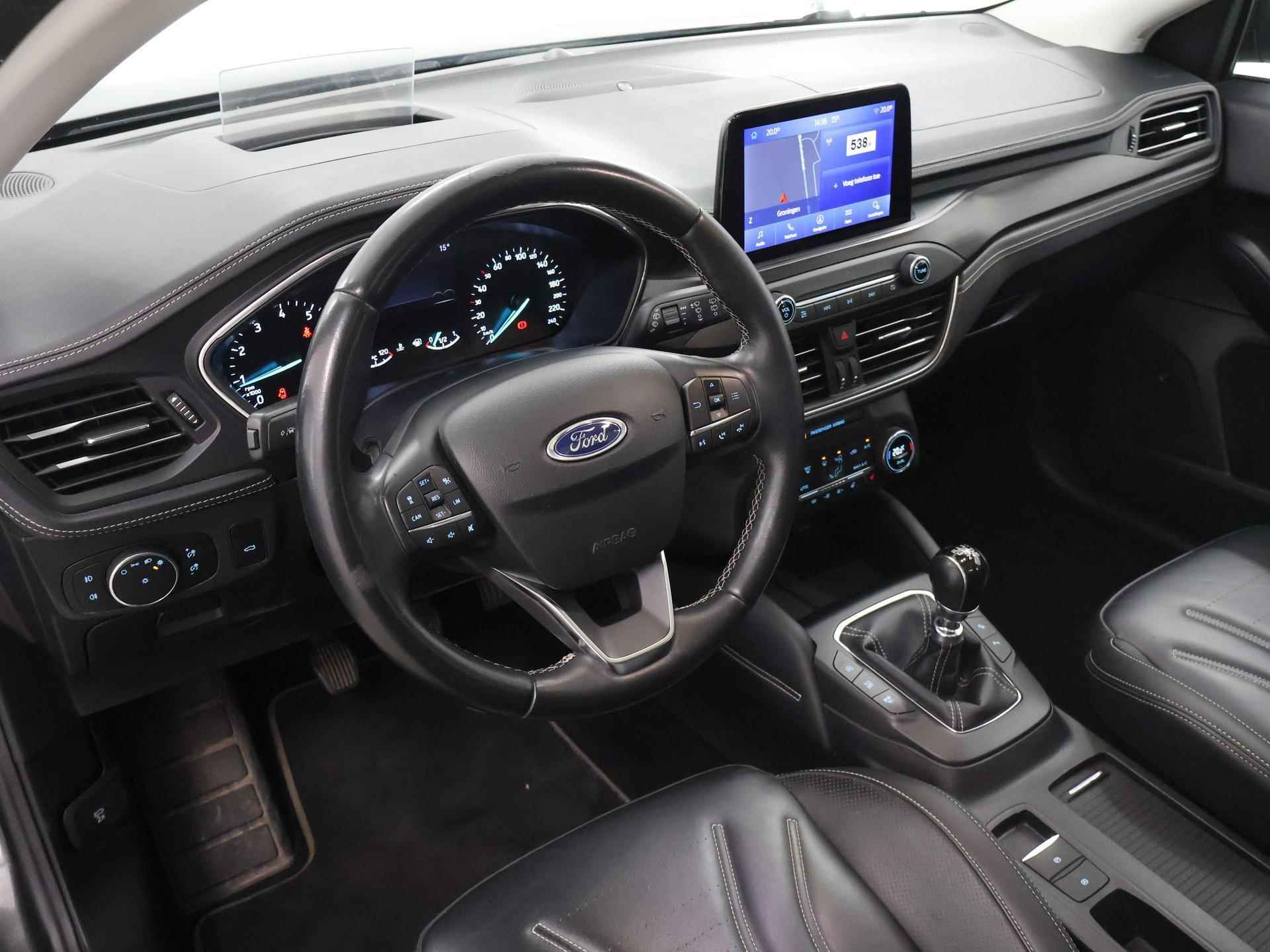 Ford Focus Wagon 1.5 EcoBoost Vignale | Panoramadak | Trekhaak | Adapt. Cruise Control | Adapt. LED koplampen | - 8/47