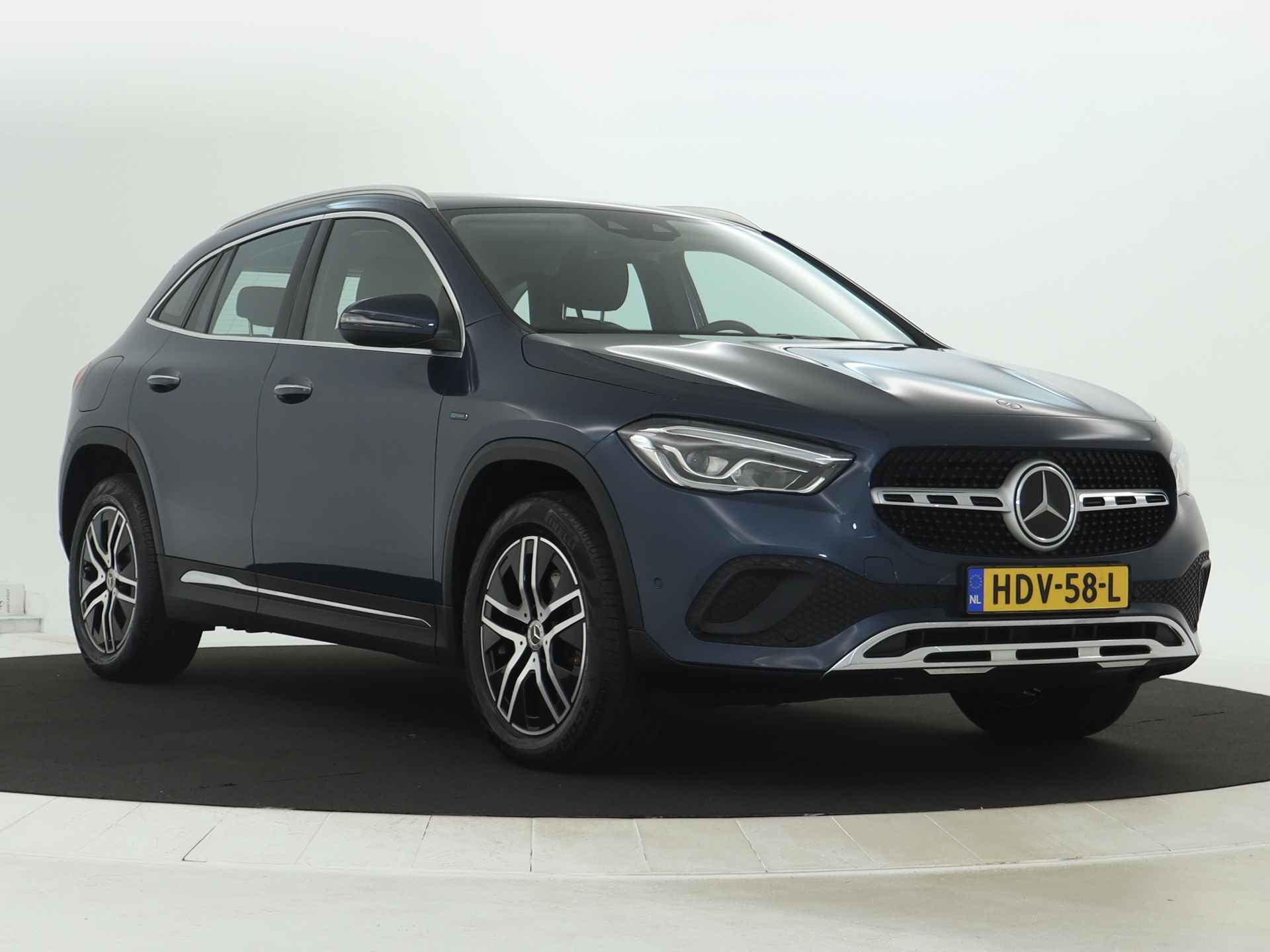 Mercedes-Benz GLA 250 e Plug-In Hybride | Trekhaak | Inclusief 24 maanden MB Certified garantie voor Europa. - 4/48