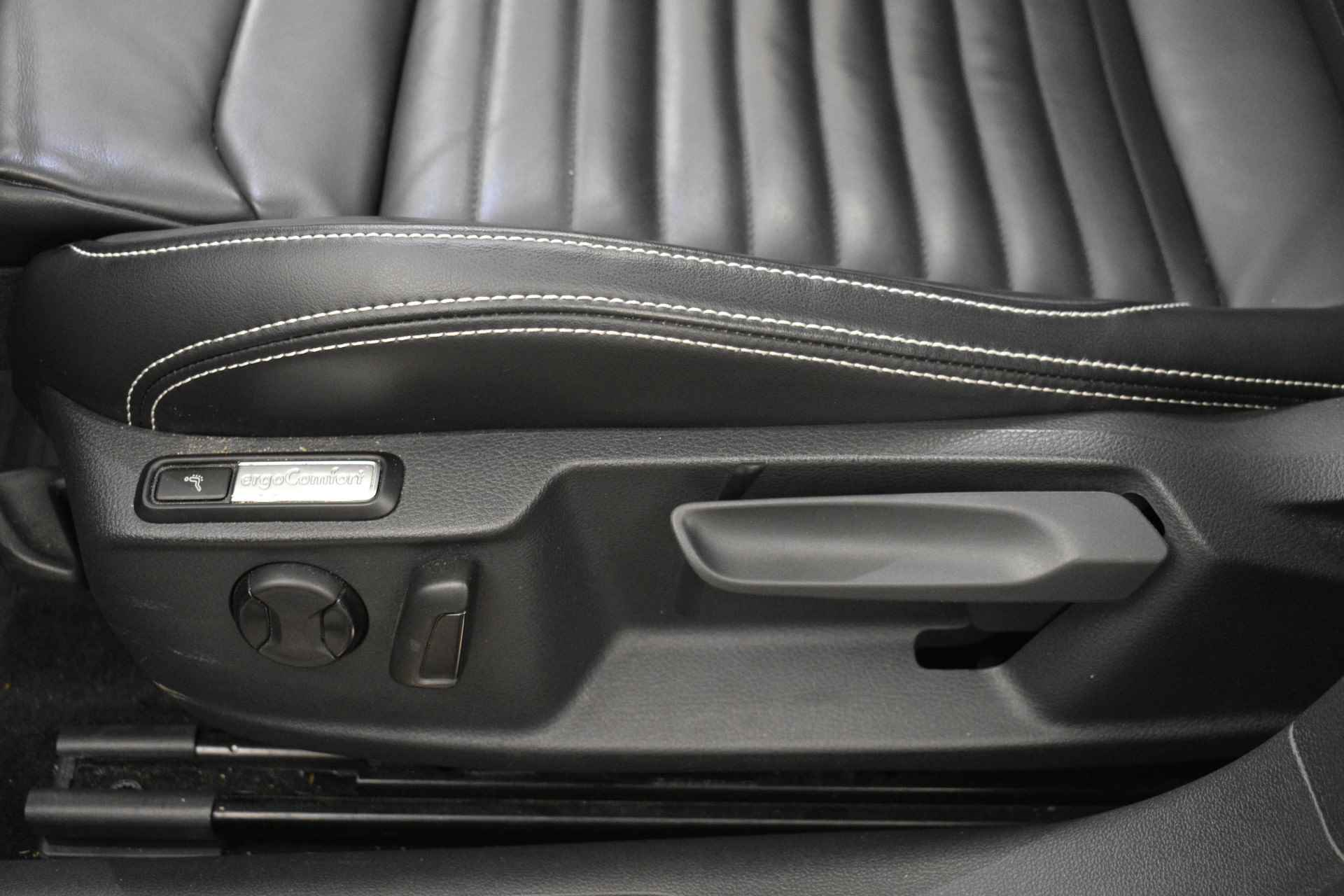 Volkswagen Passat GTE Virtual Disc pro Navi Vol Leder Camera EL aklep+Trekh Pano Keyless Dodeh detectie - 11/43