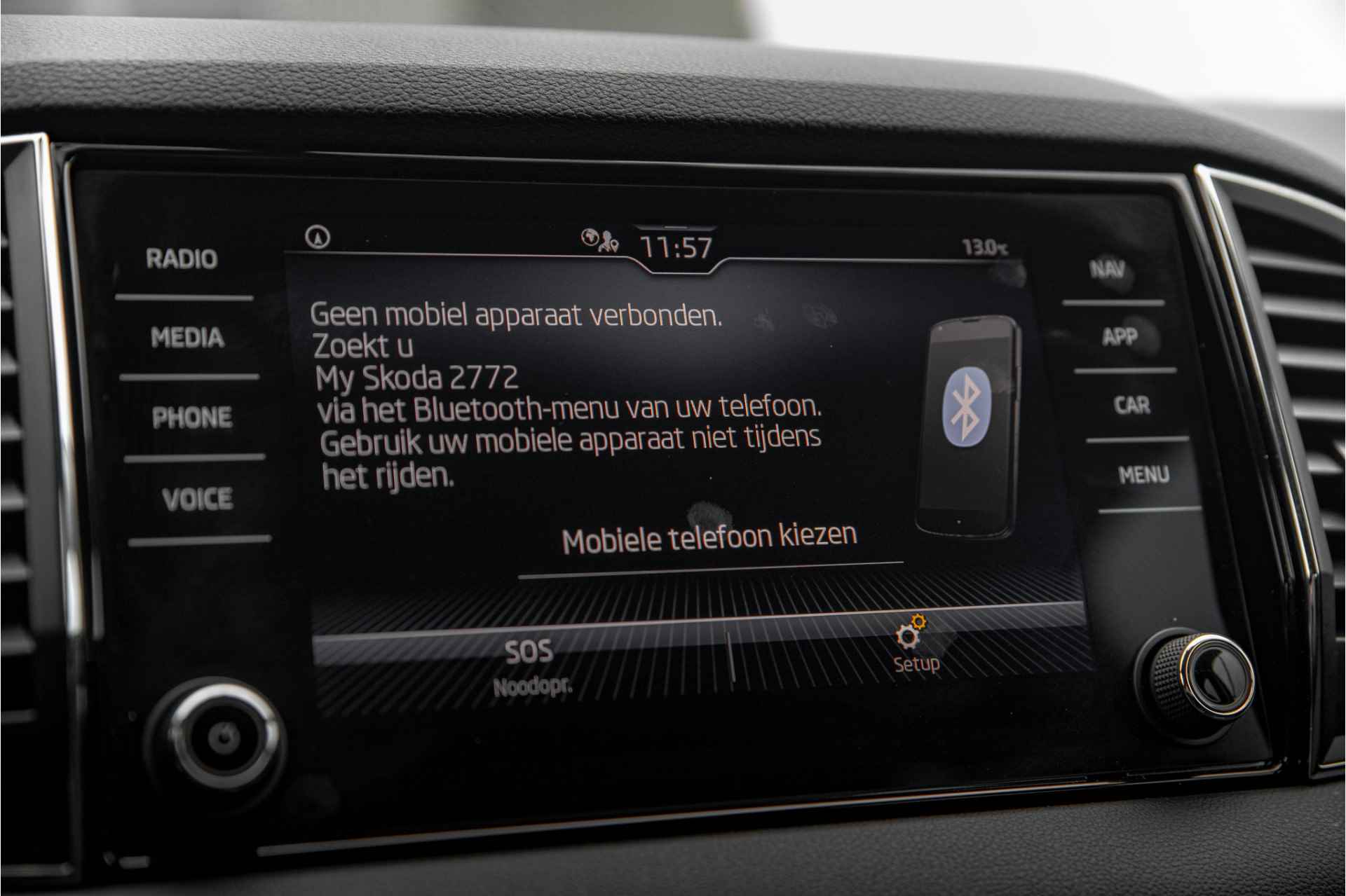 Škoda Karoq 1.5 TSI ACT Business Edition Automaat | Stoelverwarming | Carplay | Cruise control - 25/28