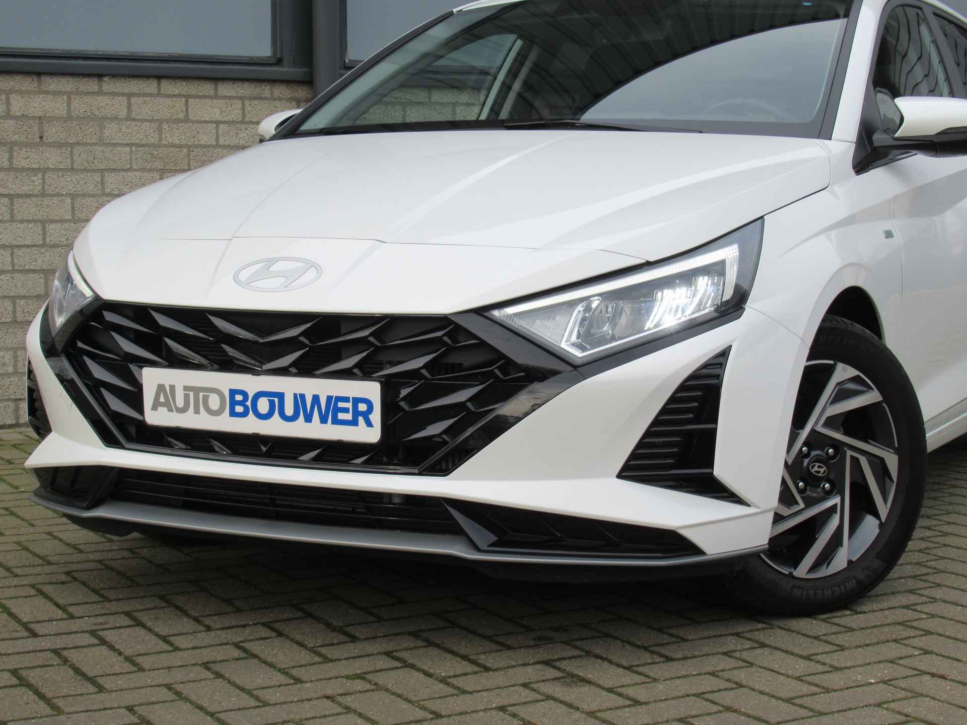 Hyundai i20 1.0 T-GDI MHEV Edition 1e eigen | dealer onderh | LED kopl | Navi | Camera | Clima |Cruise - 4/24