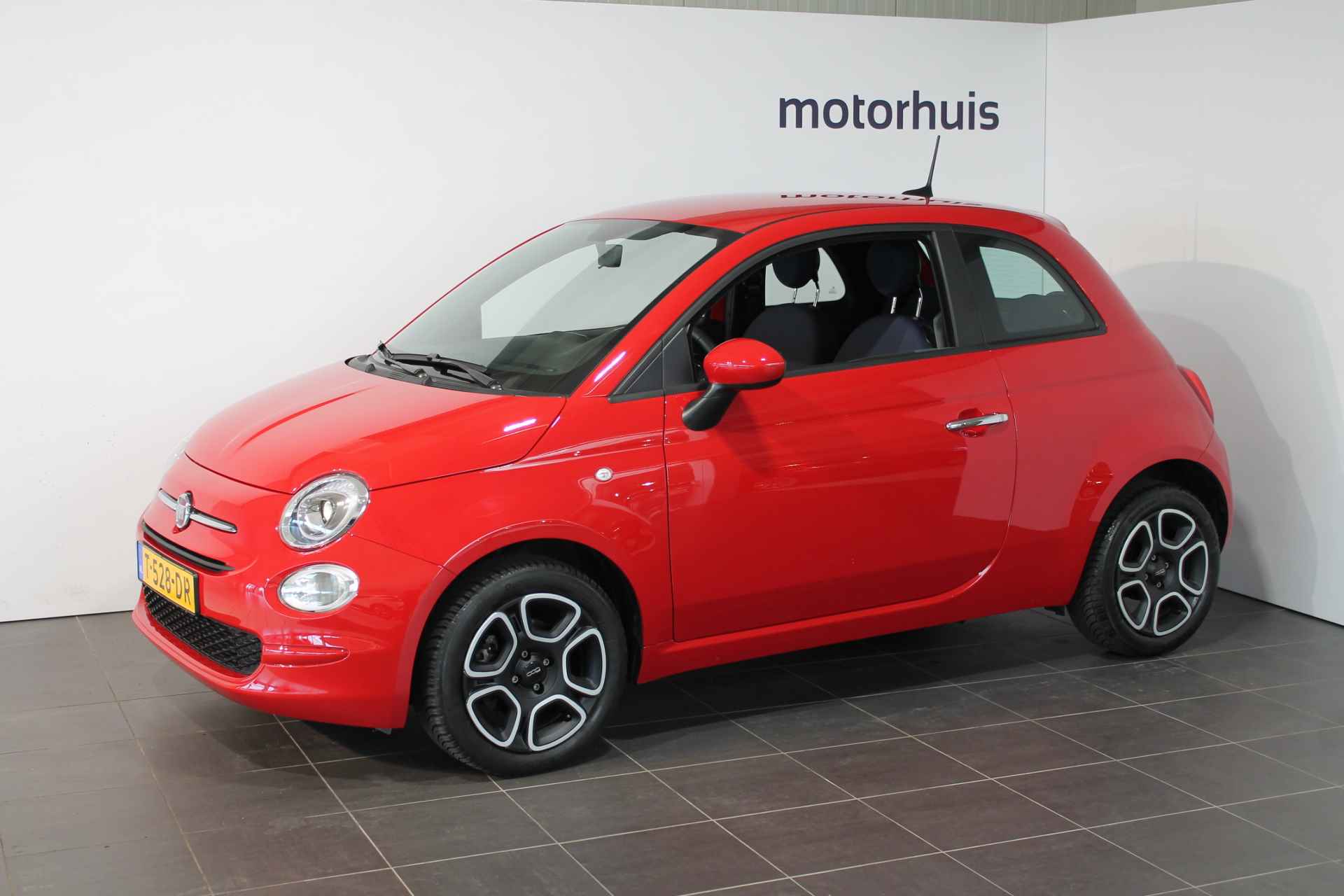 FIAT 500 1.0 70pk Hybrid eco Club - 3/25