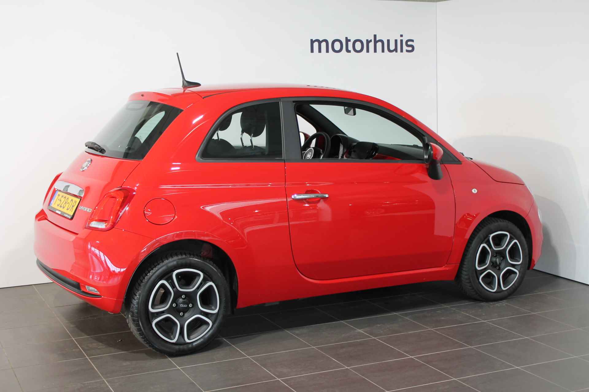 FIAT 500 1.0 70pk Hybrid eco Club - 7/25