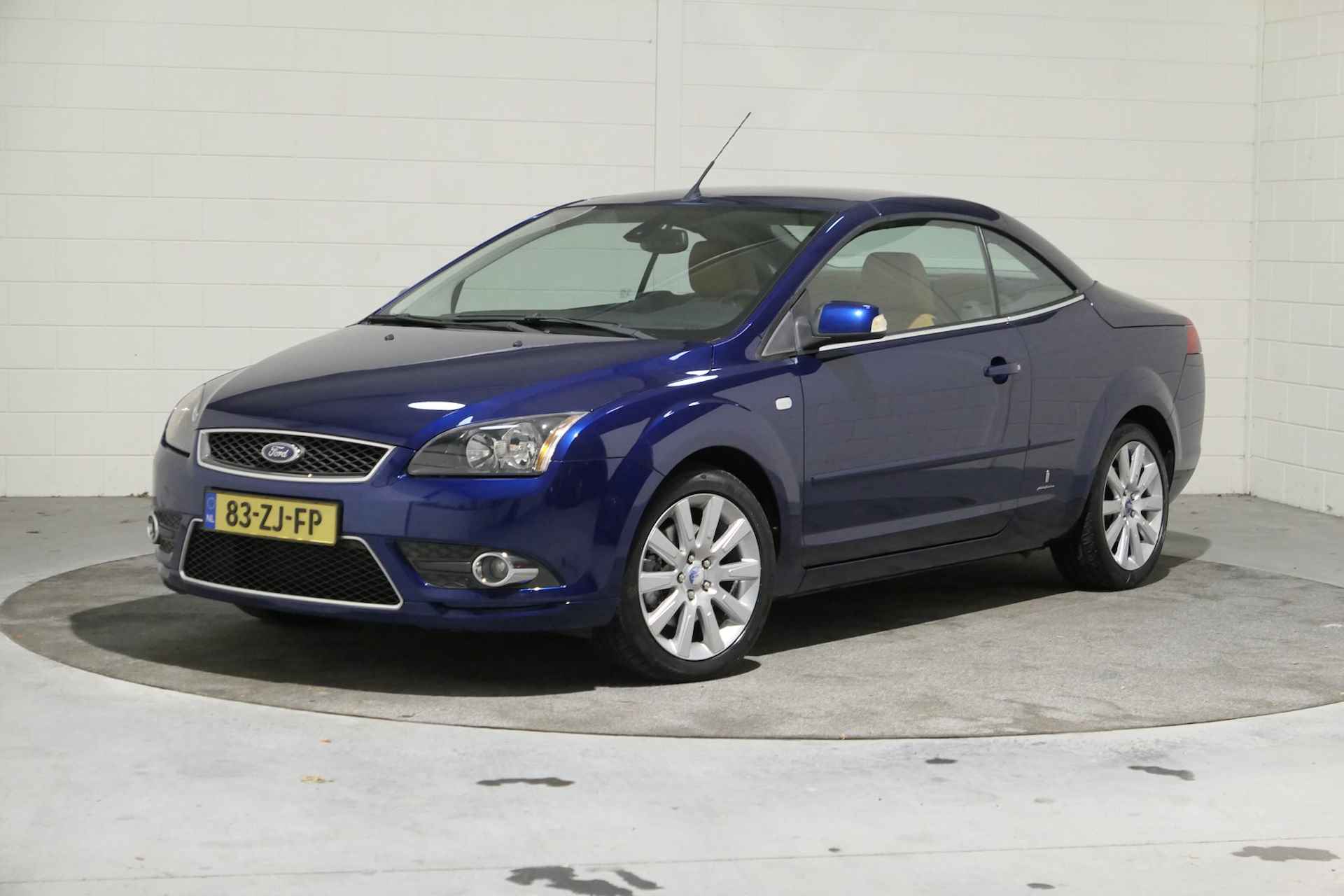 Ford FOCUS Coupe-cabriolet 2.0-16V Titanium NL, 2e Eig. Leer, Climate, Cruise, Audio, .. Zeer fraaie uitvoering .. eerlijke auto - 3/51