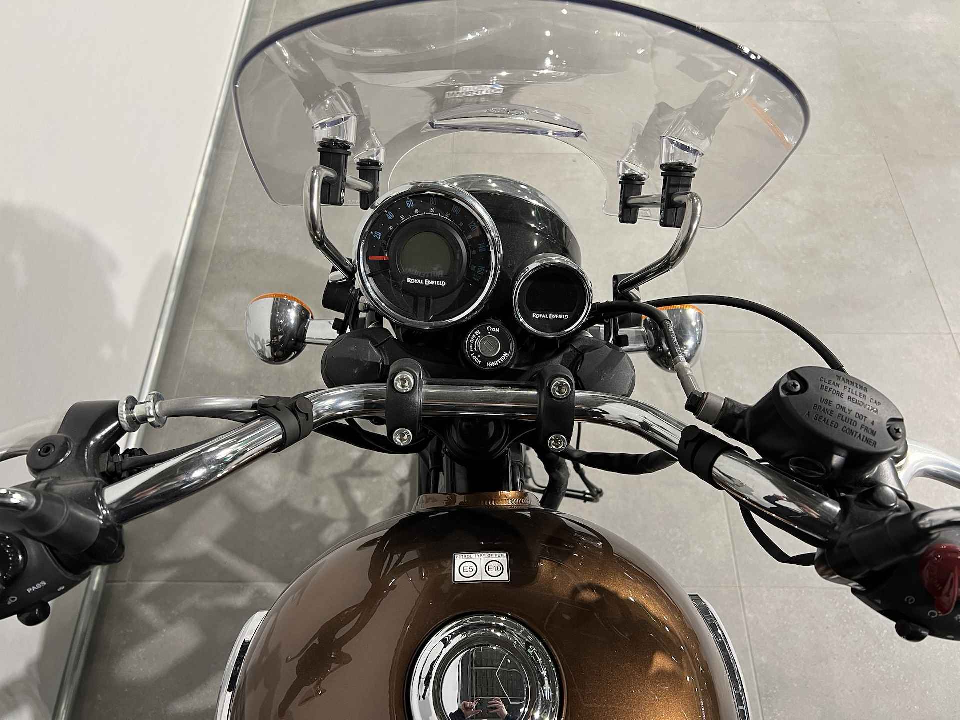 Royal-Enfield METEOR 350 - 5/7