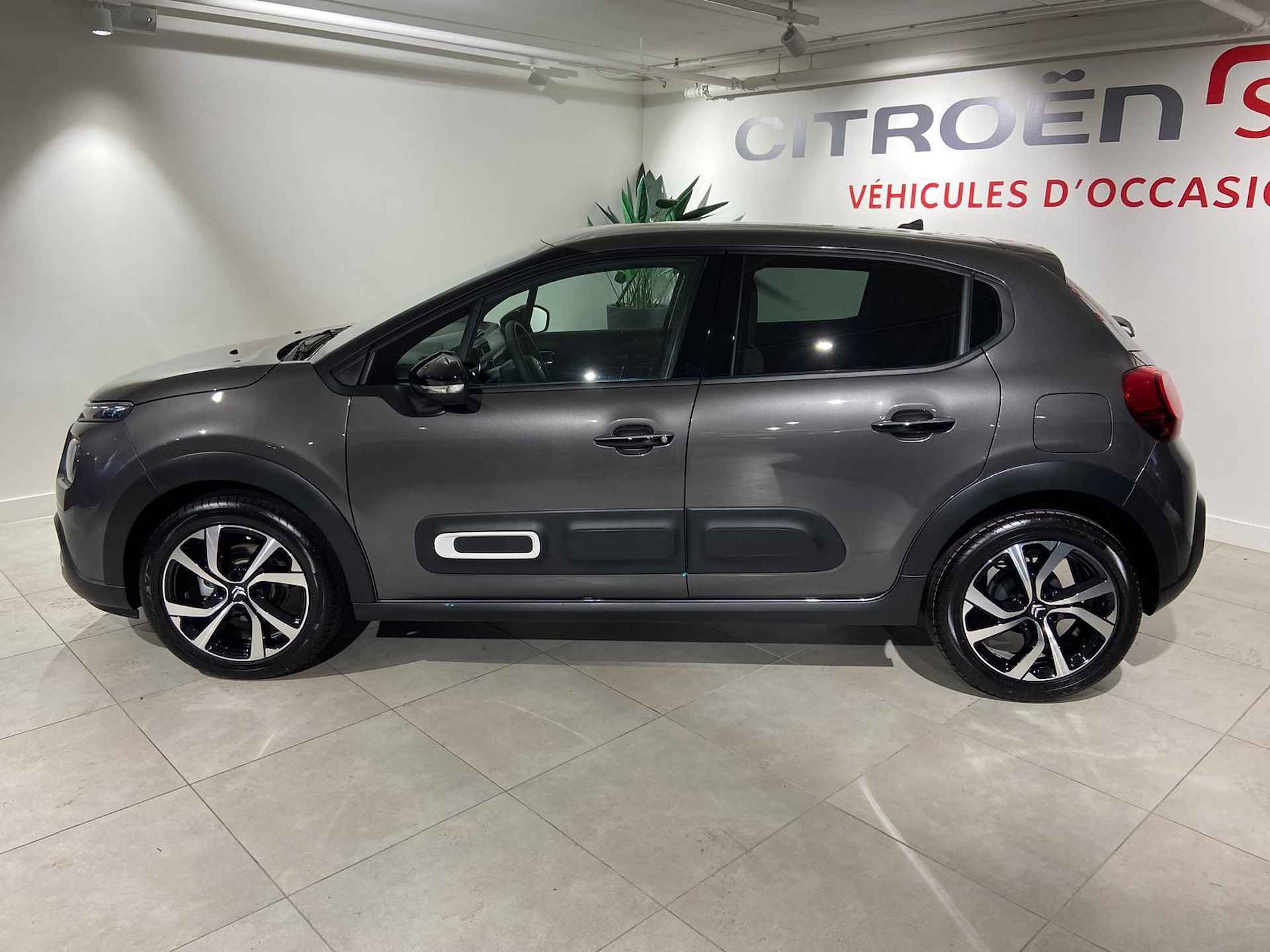 Citroen C3 1.2 PureTech Max UNIEKE KM STAND | Navi | stoelverwarming | camera - 23/29