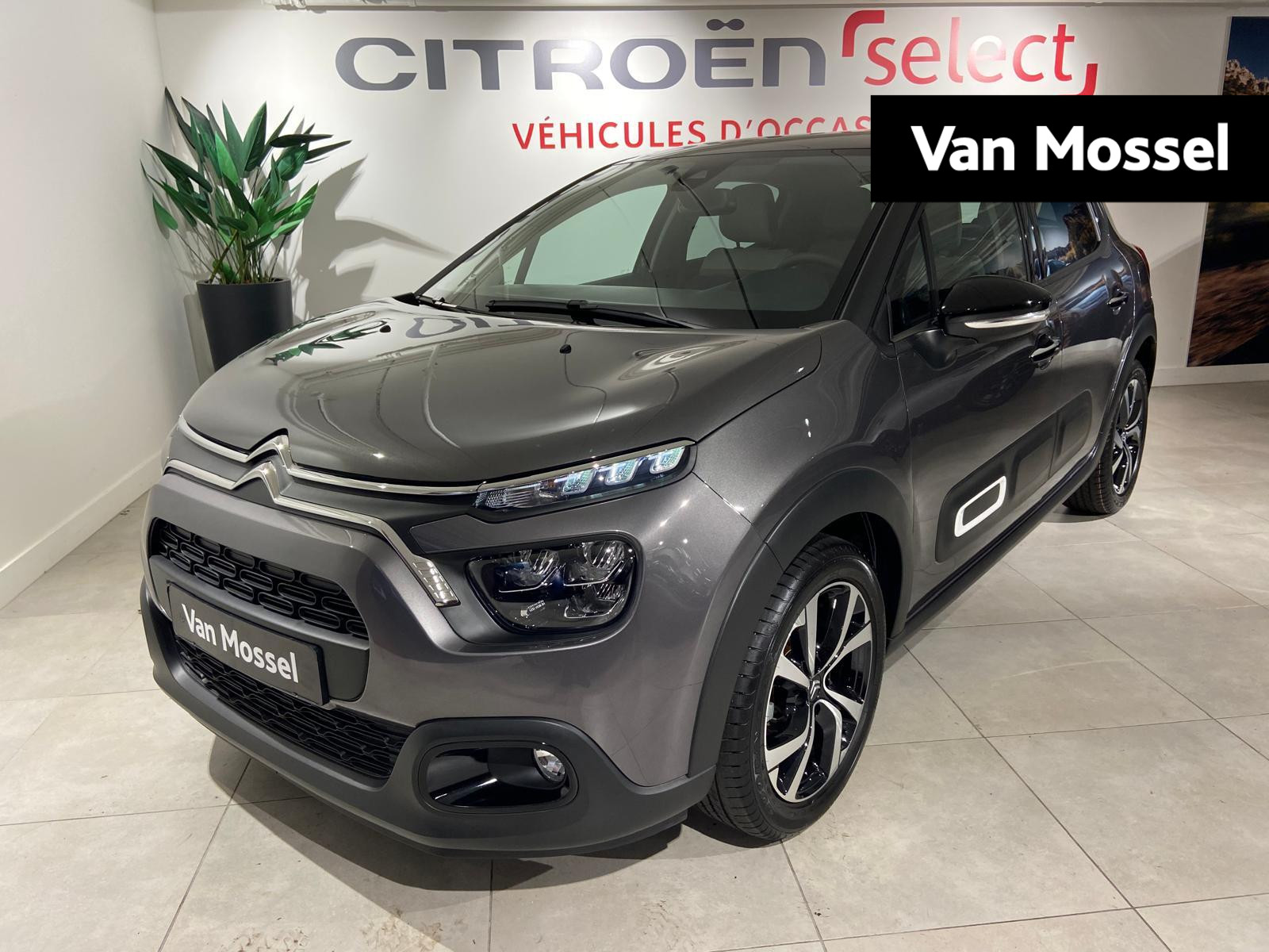 Citroen C3 1.2 PureTech Max UNIEKE KM STAND | Navi | stoelverwarming | camera