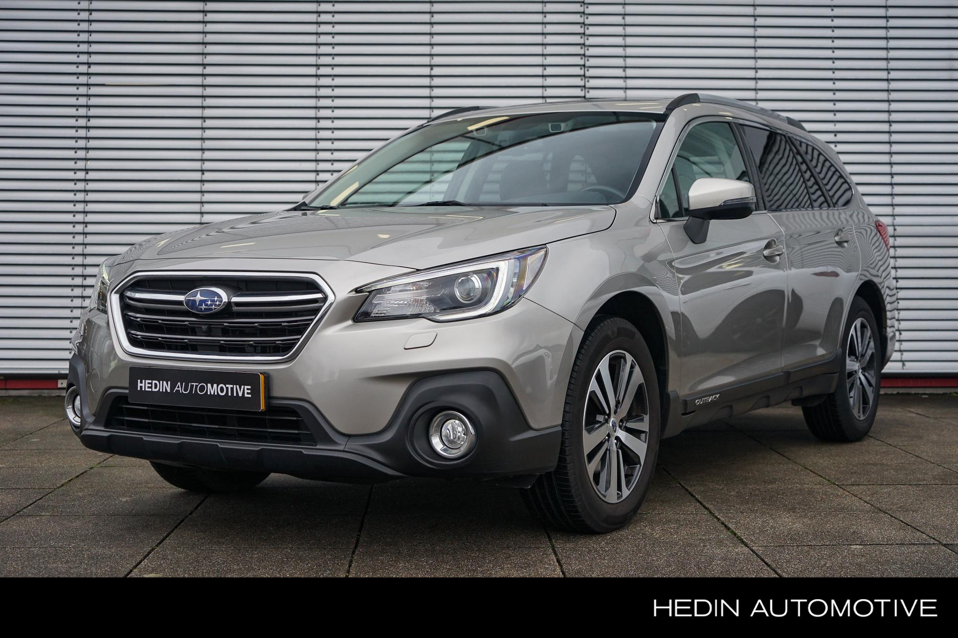 Subaru Outback 2.5i Premium 4x4 | Trekhaak | NAV | Leer | Schuif/kanteldak